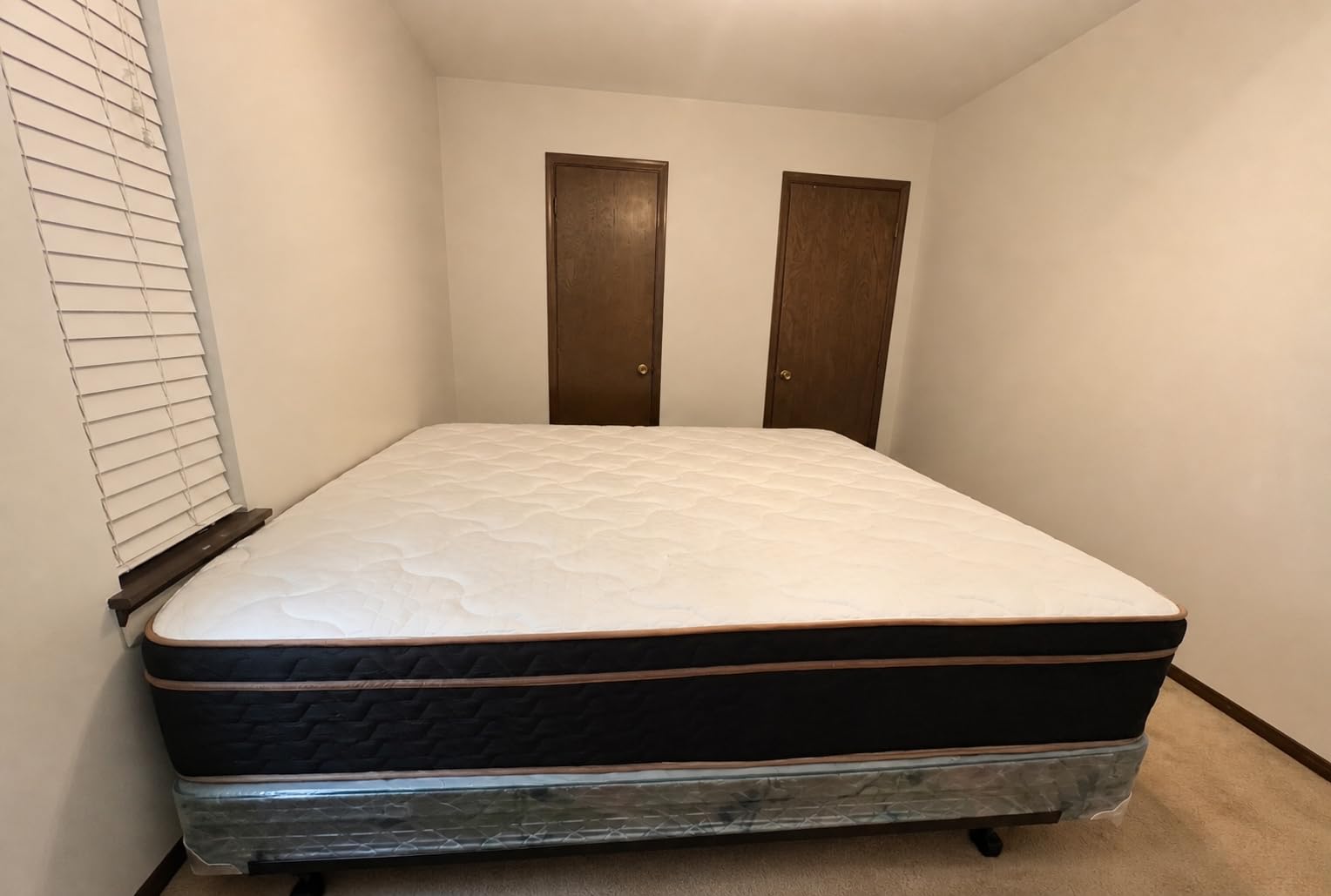 Firm Queen Mattress 14 Inch, Luxury Hotel Cooling Hybrid Mattress in a Box customer photo 1
