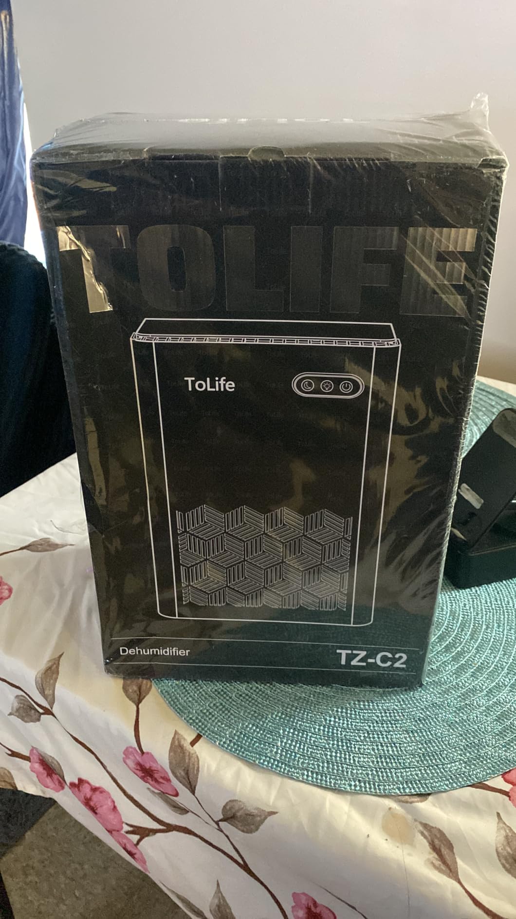 ToLife Dehumidifier, 1000 Sq Ft 95 oz Tank with Sleep Mode, Auto Shutoff customer photo 1