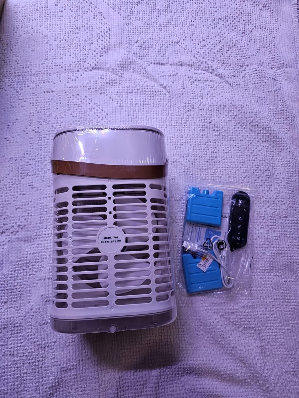 3-IN-1 Portable Air Conditioners, 5400mAh Built-In Battery Personal Evaporative Air Cooler Fan, 2 Ice Packs Portable Ac Unit with 1200ml Water Tank,white customer photo 2