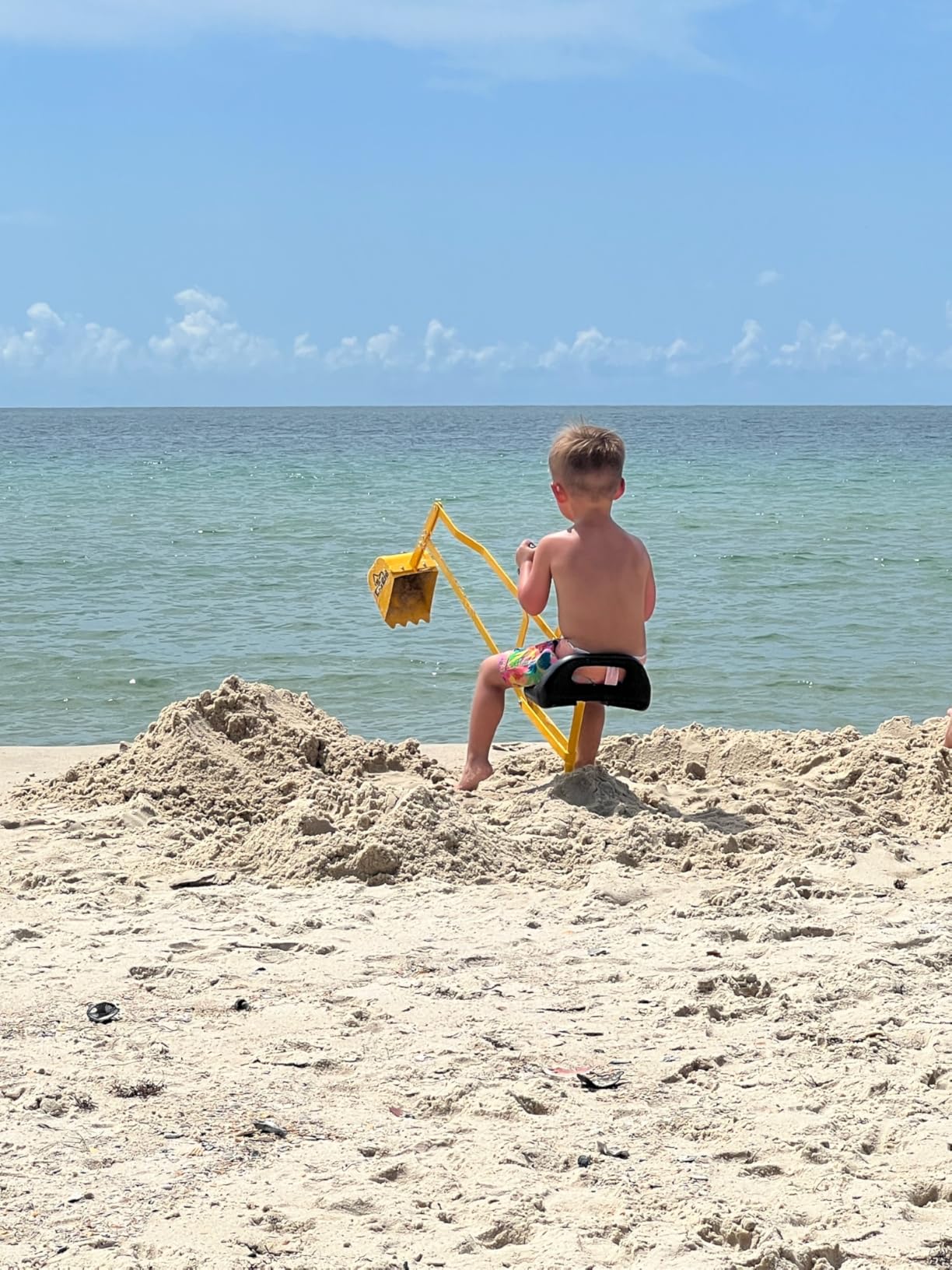 Big Dig Excavator Ride-On Sandbox Digger with 360 Rotation Base, Yellow customer photo 1