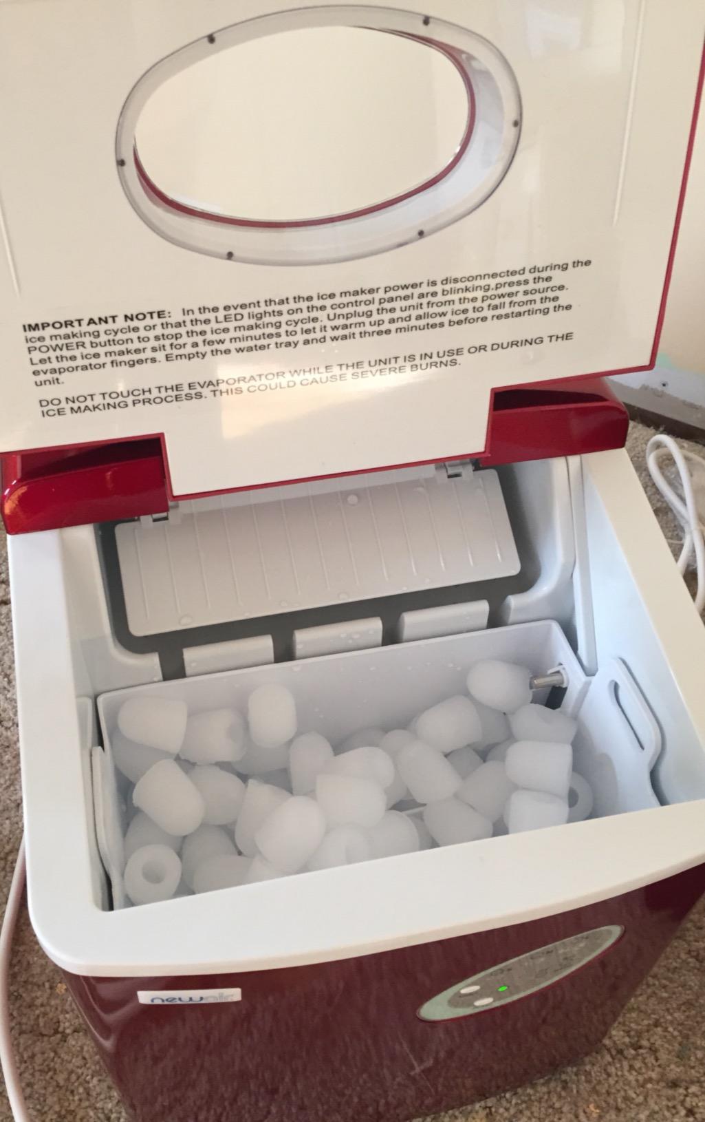 Newair Bullet Ice Machine - 28 lbs/Day Countertop Ice Maker, BPA Free, Portable Ice Maker Machine, 3 Size Ice Cube Maker, Ideal for Home Office, Kitchen or Bar | Red customer photo 1