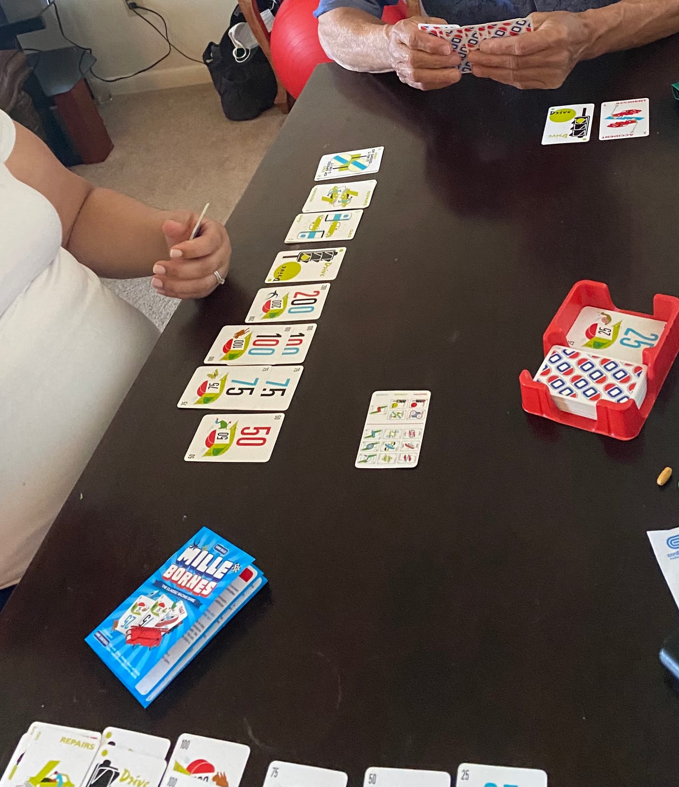 Asmodee Mille Bornes Classic Racing Card Game - Fast-Paced Family Strategy Game for Ages 7+, 2-6 Players, 20 Minute Playtime customer photo 2