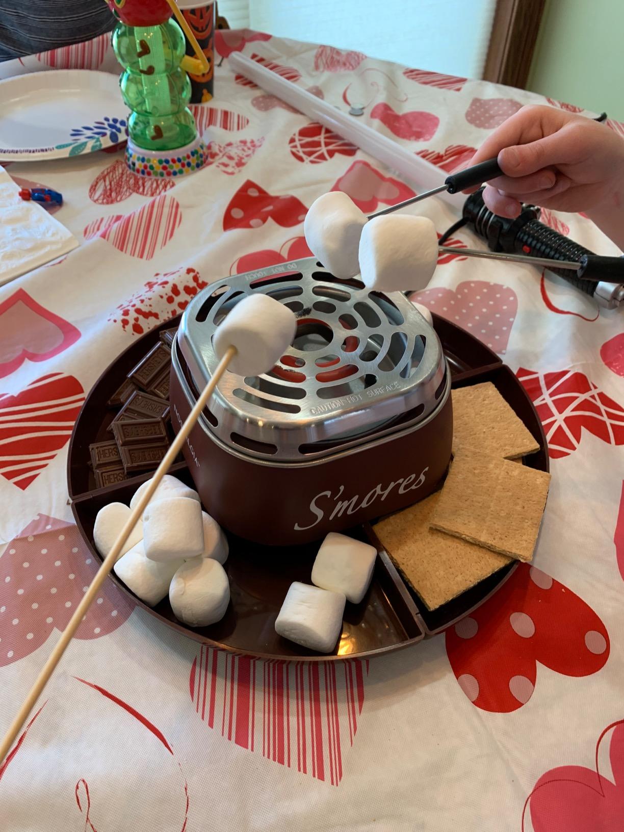 Nostalgia Tabletop S'mores Maker customer photo 1