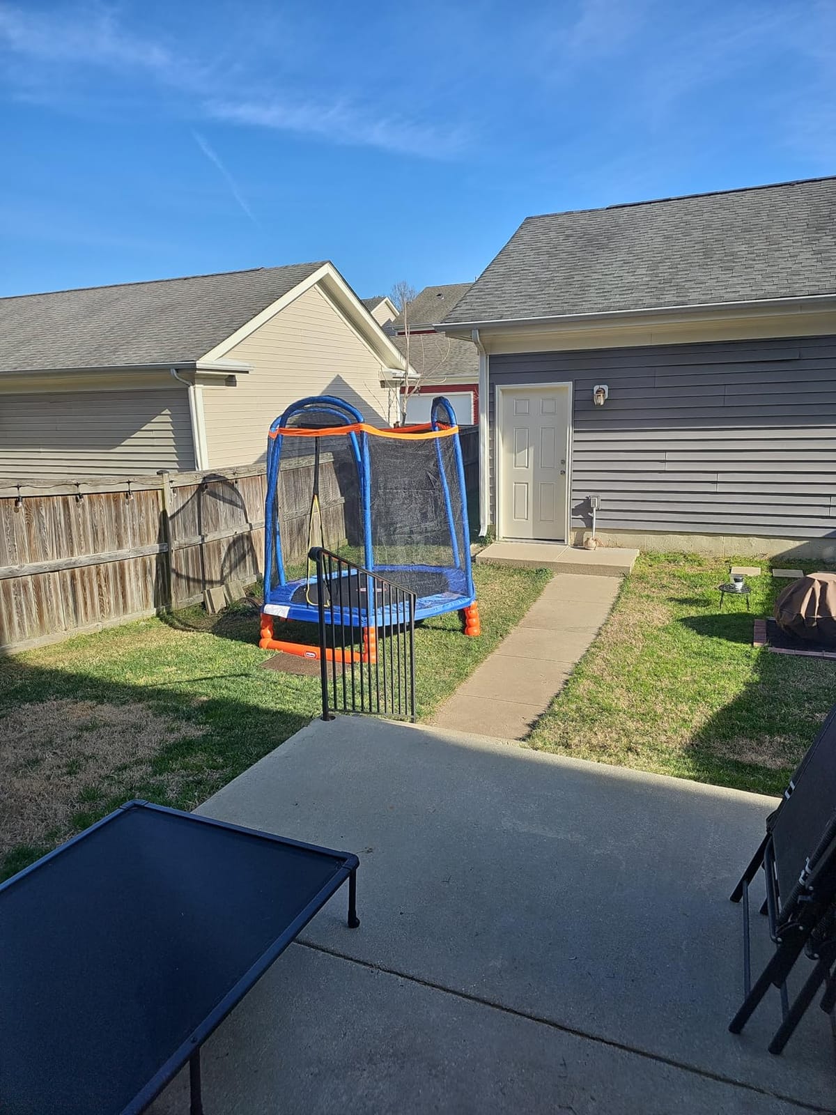 Little Tikes 7' Trampoline customer photo 2