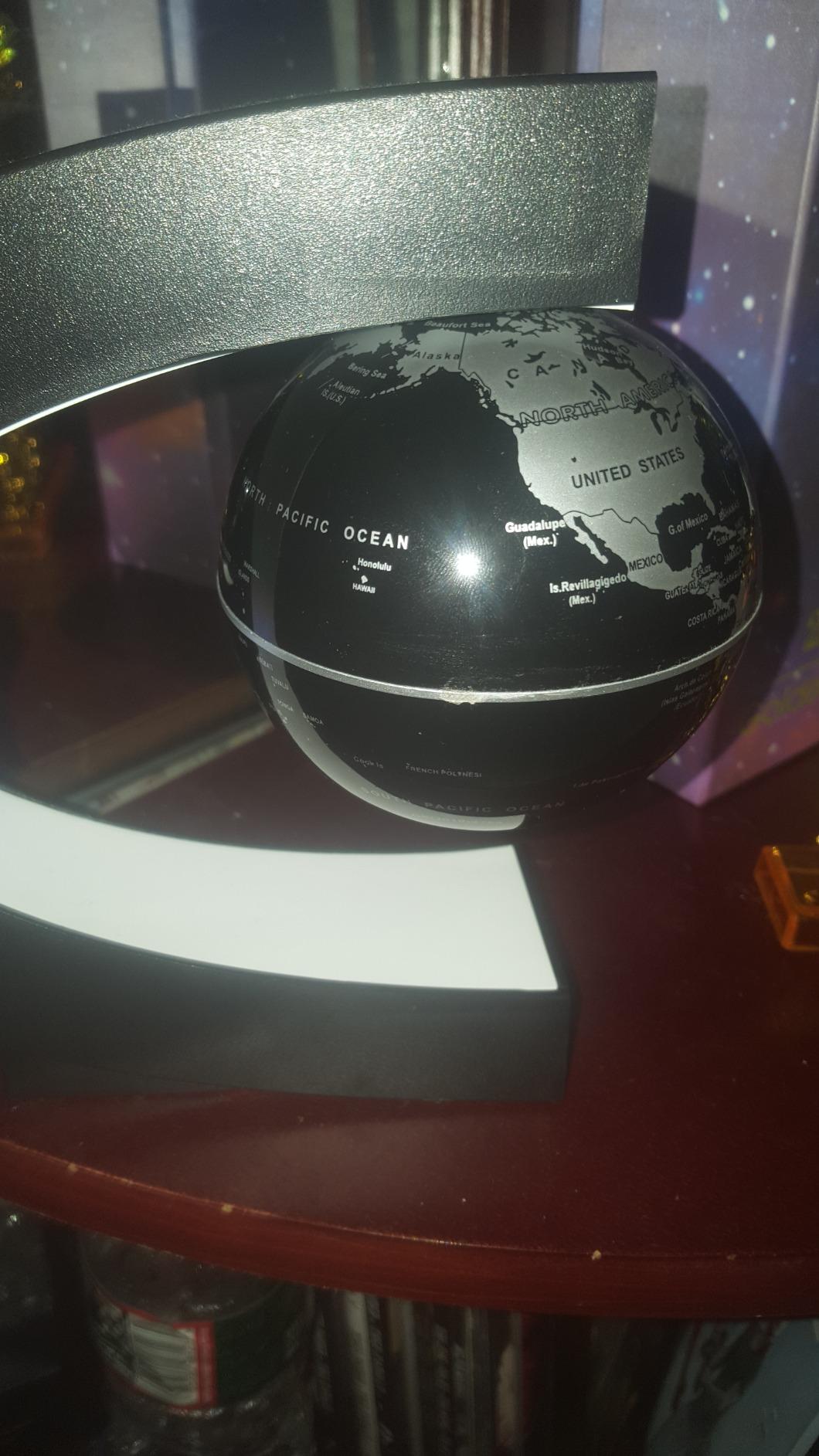 MOKOQI Levitating Globe customer photo 2