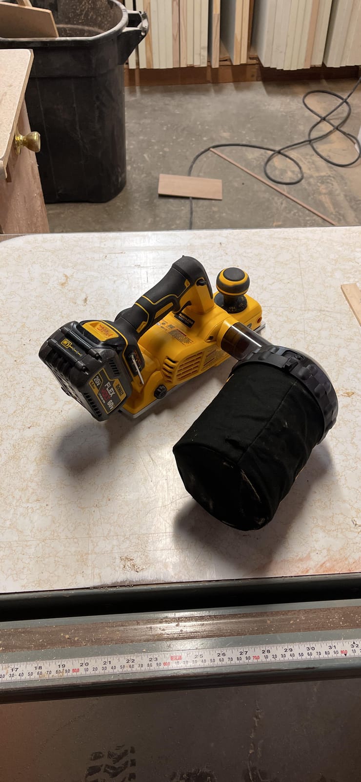 DEWALT DCP580B Cordless Planer customer photo 1