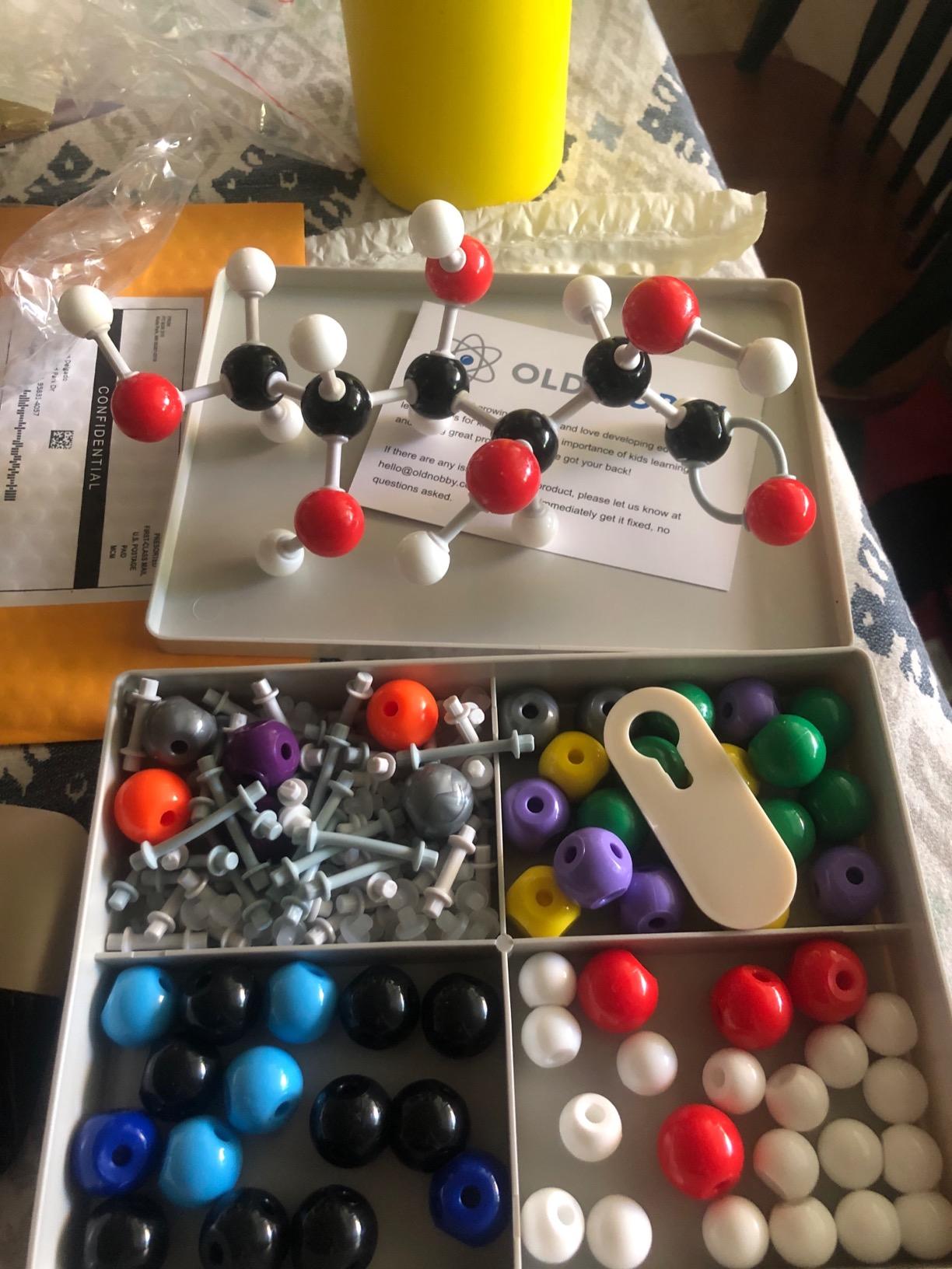 Lessons in Chemistry Model Kit - Old Nobby 239 Pc Molecular Set Organic Chemistry for Students - Complete Molecular Model Kit for STEM, Visualizing Atoms, Bonds and Structures customer photo 2