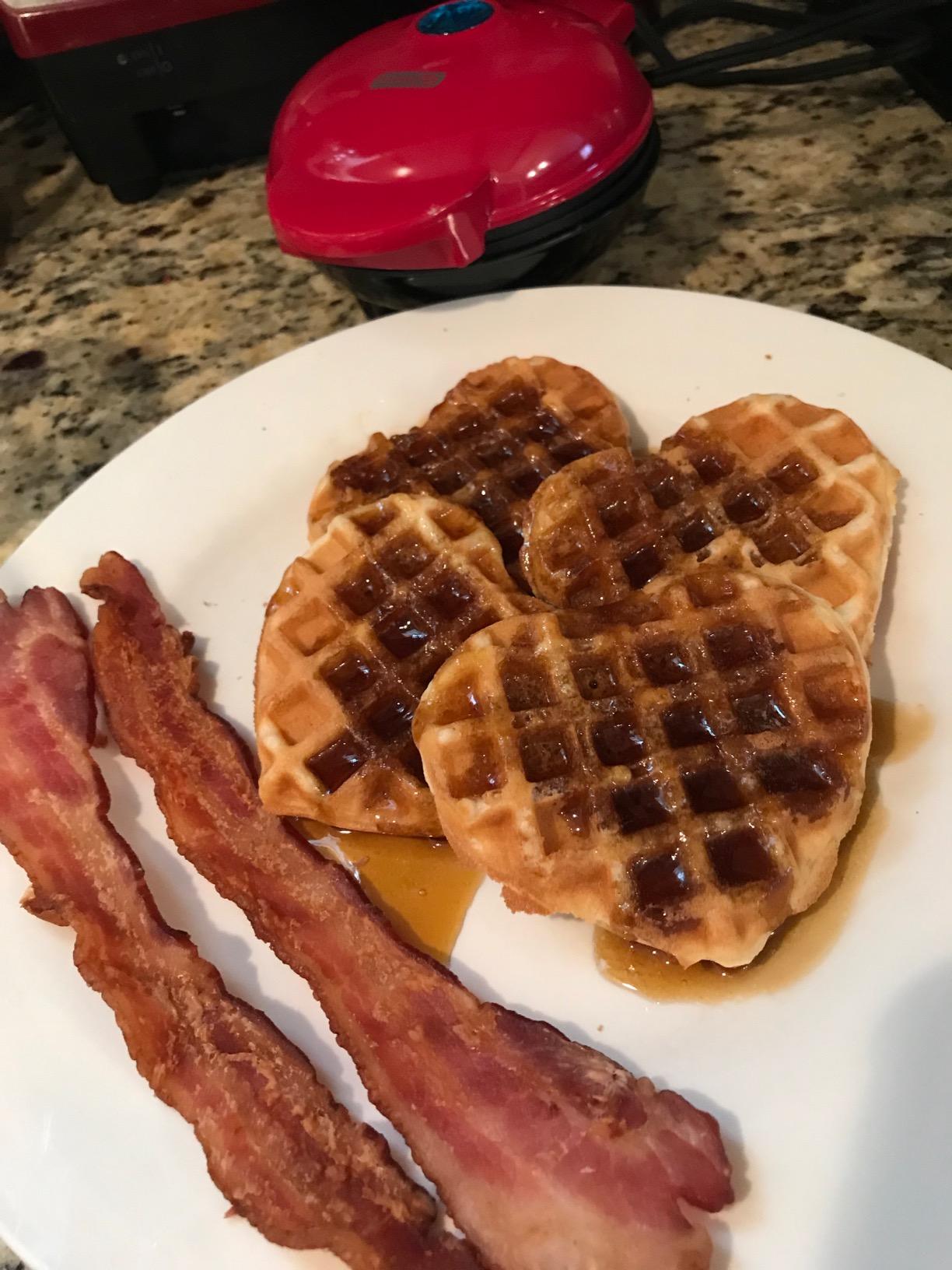 Dash Mini Waffle Maker customer photo 1