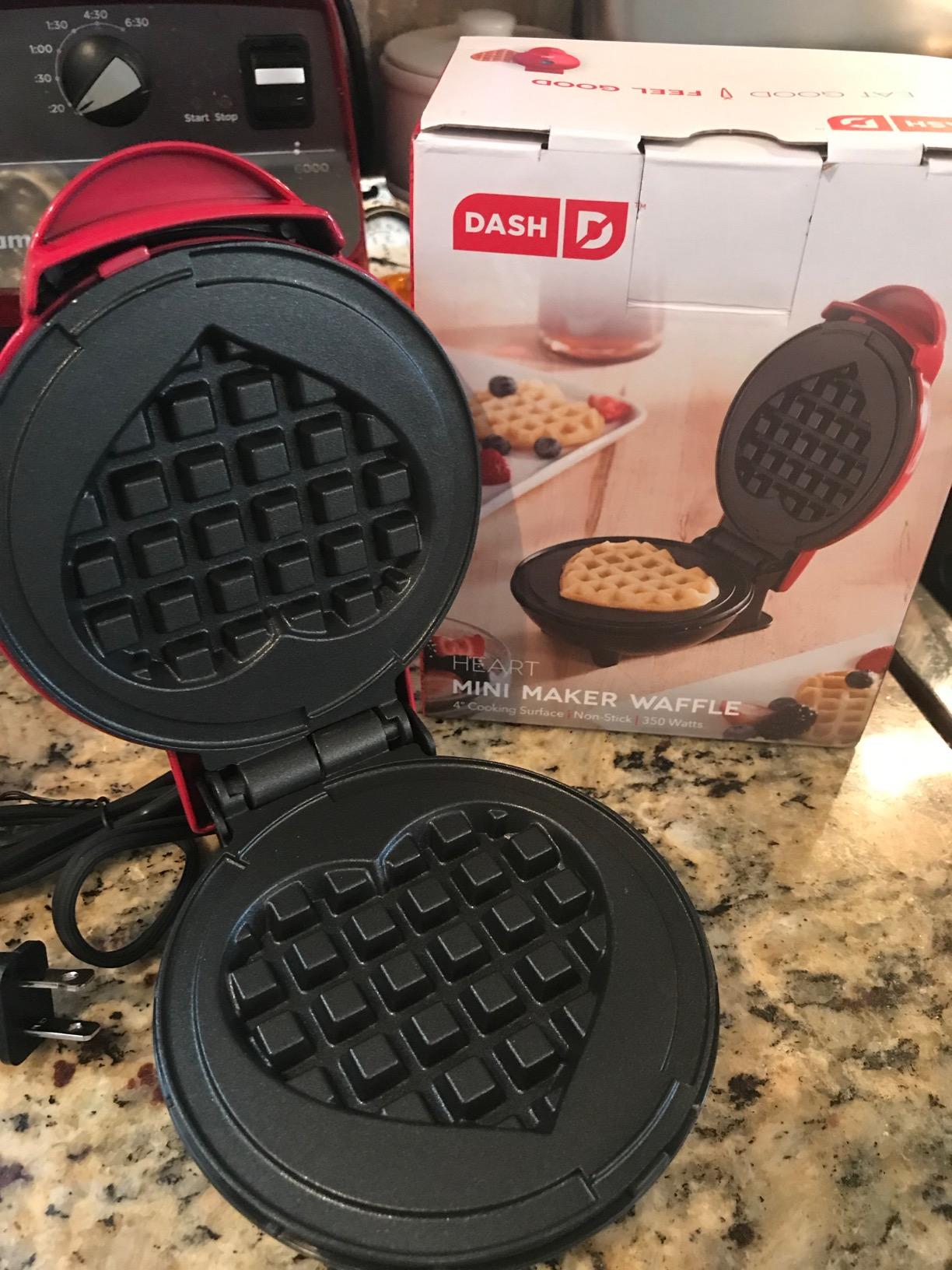 Dash Mini Waffle Maker customer photo 2
