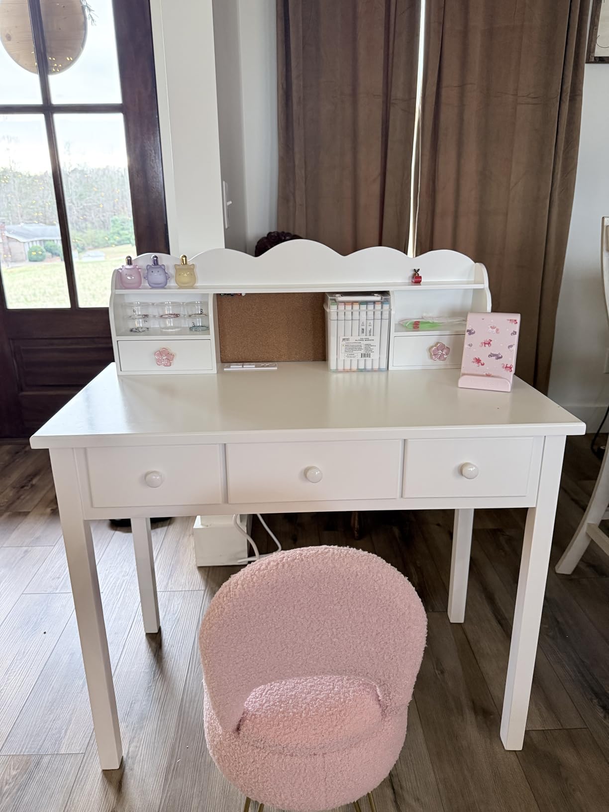 Writing Desk With Hutch, 36