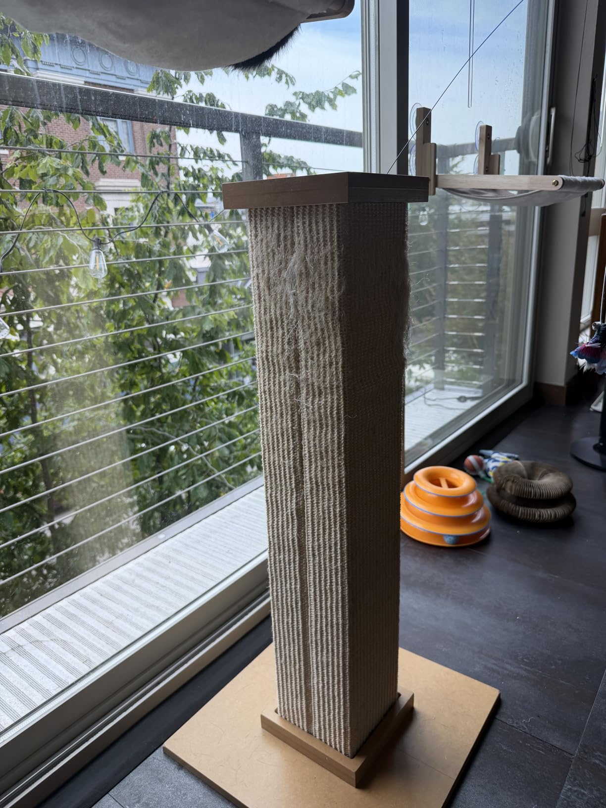 SmartCat Ultimate Scratching Post – Gray, Large 32 Inch Tower - Sisal Fiber, Simple Design - For All Cats customer photo 1