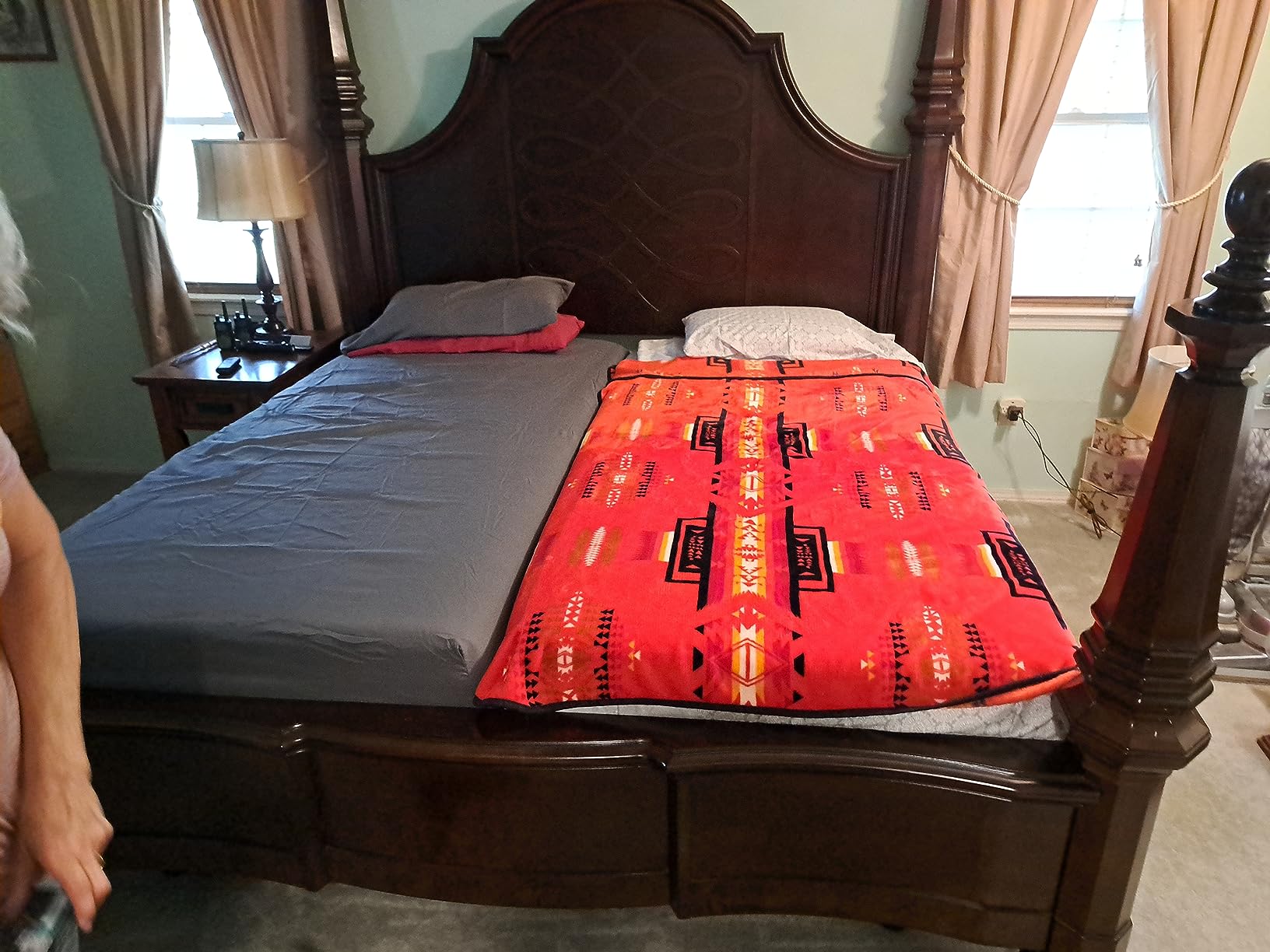 Sven & Son Essential Adjustable Bed Base (Frame) + 14 inch Hybrid Spring Matt (Medium Soft), Easy Assembly, Head and Foot Lift, Memory Positions, Zero Gravity, Wireless Remote - Split King customer photo 1
