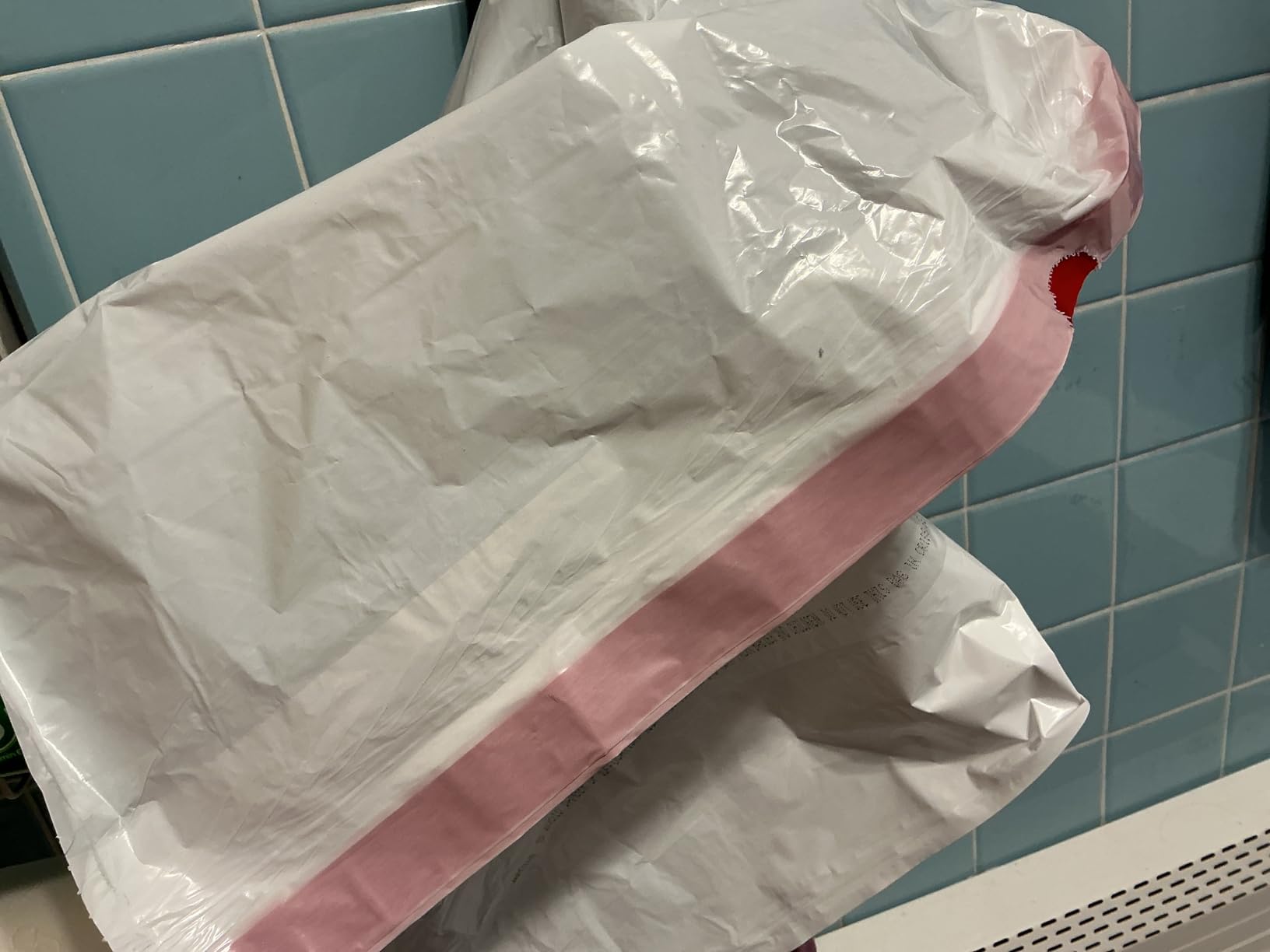 Amazon Basics Trash Bags customer photo 2
