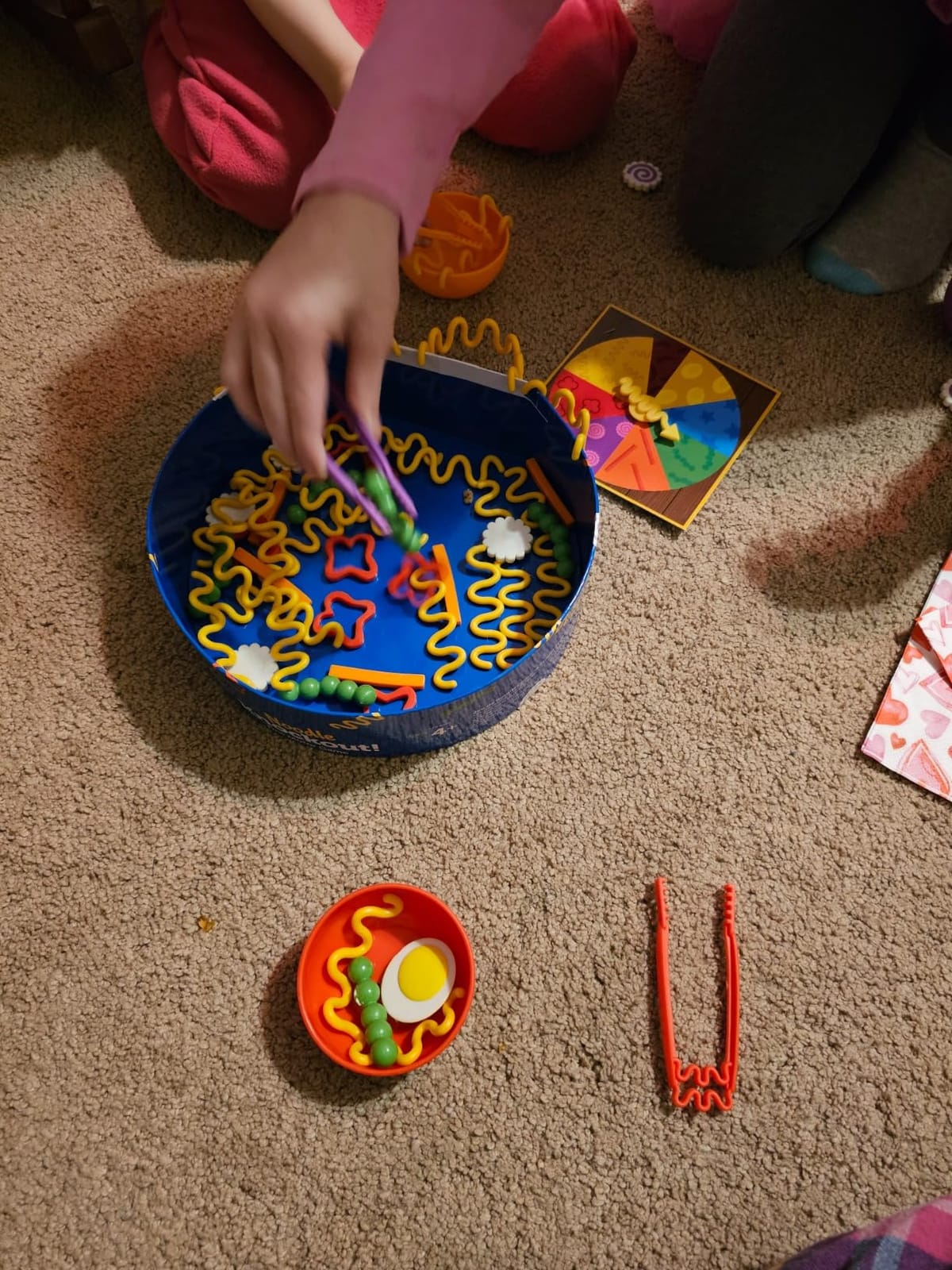 Learning Resources Noodle Knockout Fine Motor Game - Games for Kids Ages 4-8, Toddler Board Game, Educational Matching Kids Games, Preschool and Kindergarten Classroom Game, Gifts for Toddlers customer photo 1
