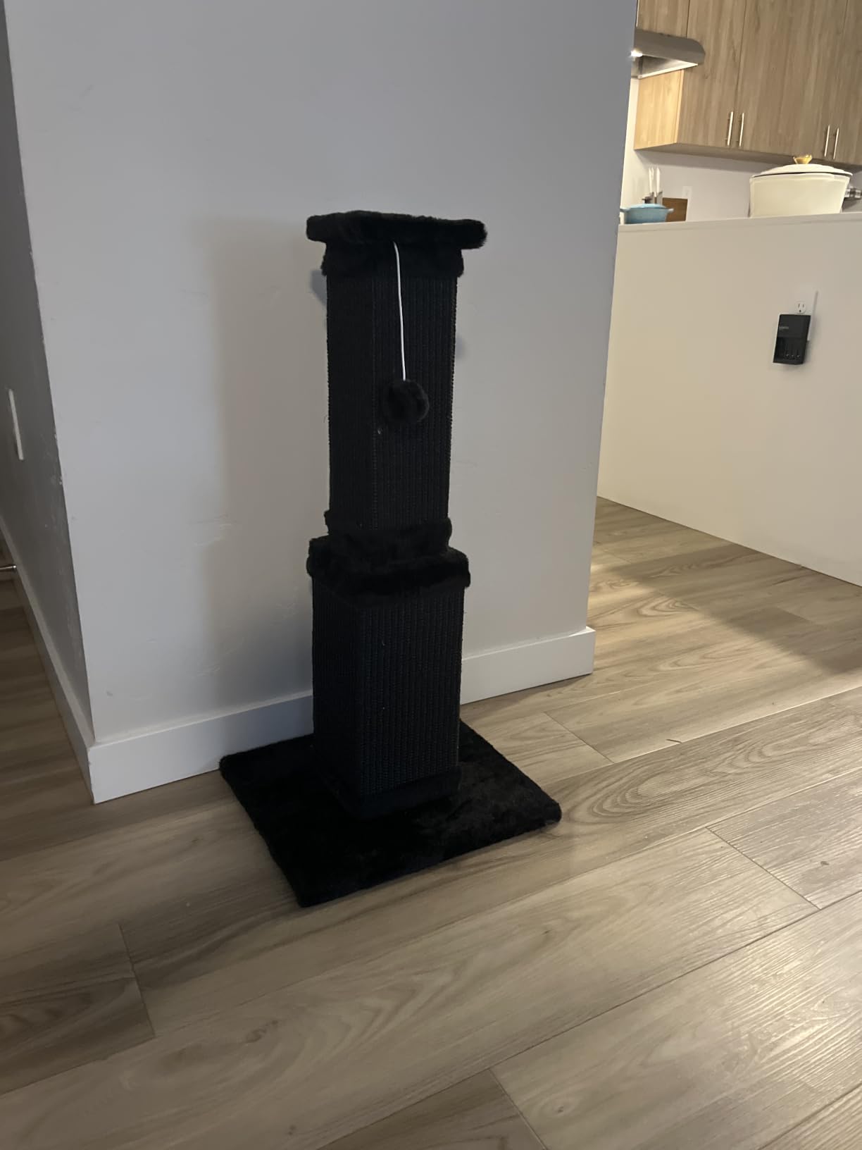 Cat Scratching Post for Indoor Cats, 32Inch Sisal Cat Scratcher, Beige customer photo 2