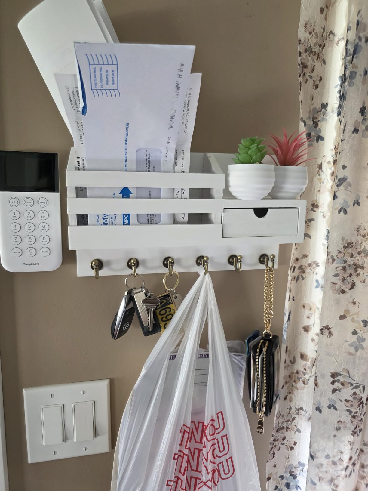 FifthQuarter Key and Mail Holder Wall Mount with Drawer and 6 Sturdy Hooks customer photo 1