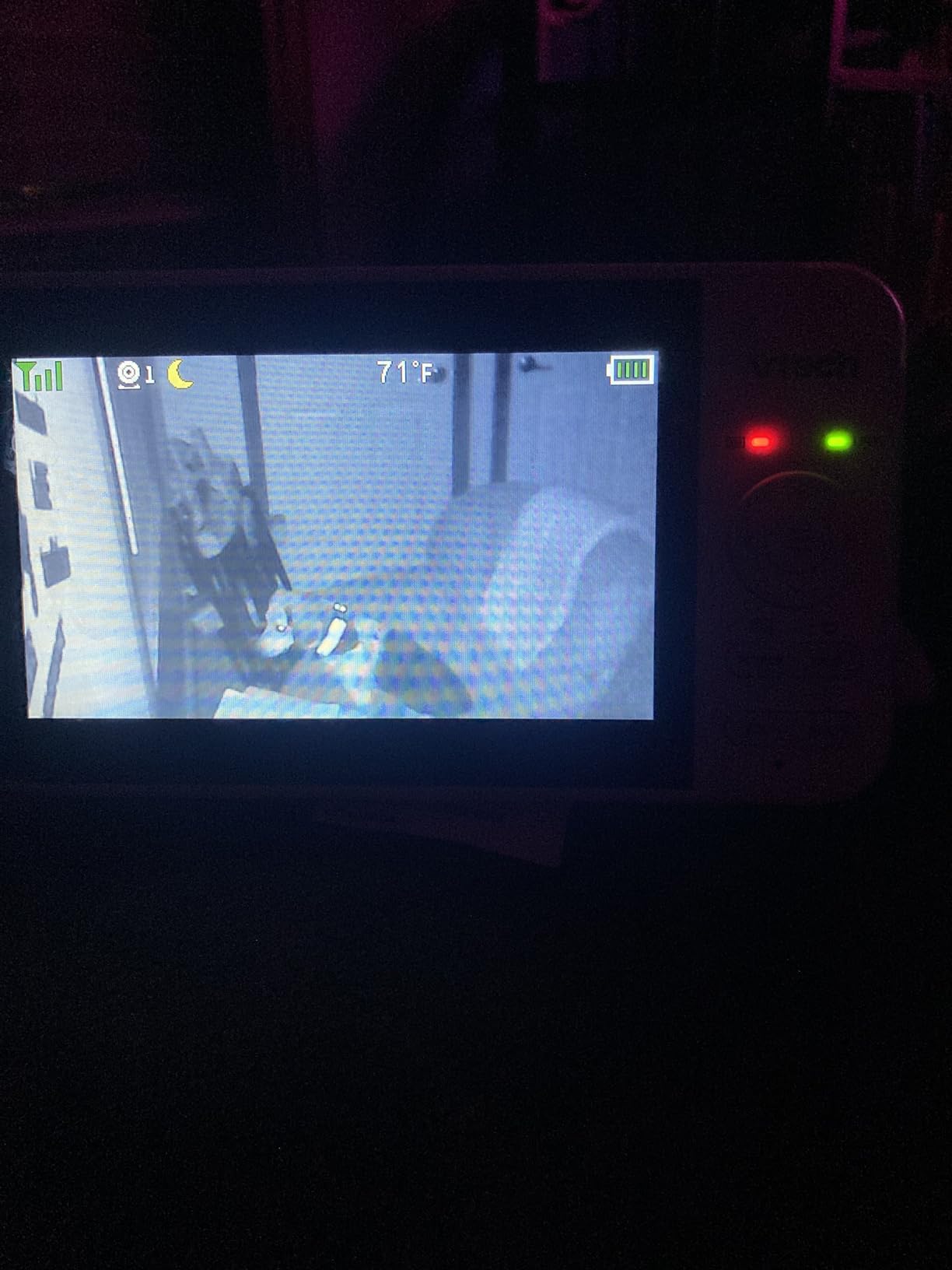 VTech Baby Monitor No WiFi, 2 Cameras & Remote Pan-Tilt-Zoom for Twins & Two Rooms – Hack-Proof, 17Hr Battery, 1000ft Range, Auto Night Vision, Temperature Sensor | VM924-2 customer photo 2