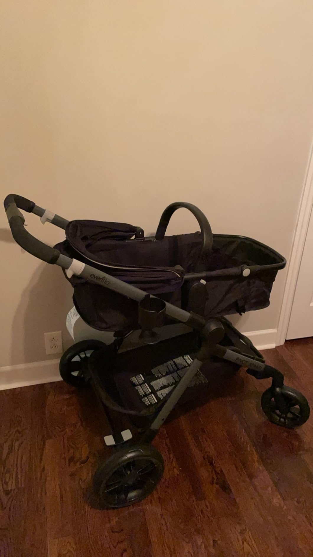 Evenflo Pivot Xpand Modular Stroller (Ayrshire Black) customer photo 1
