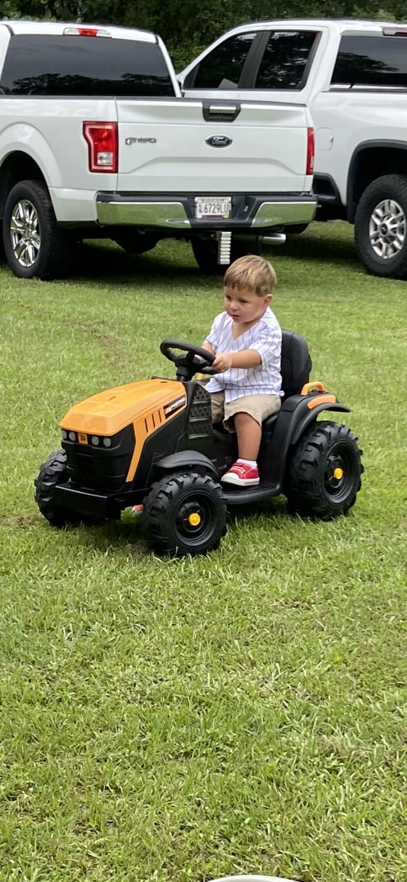 Hikiddo 24V Ride on Toys, Kids Electric Tractor for Big Kids 3-8 w/Trailer customer photo 1