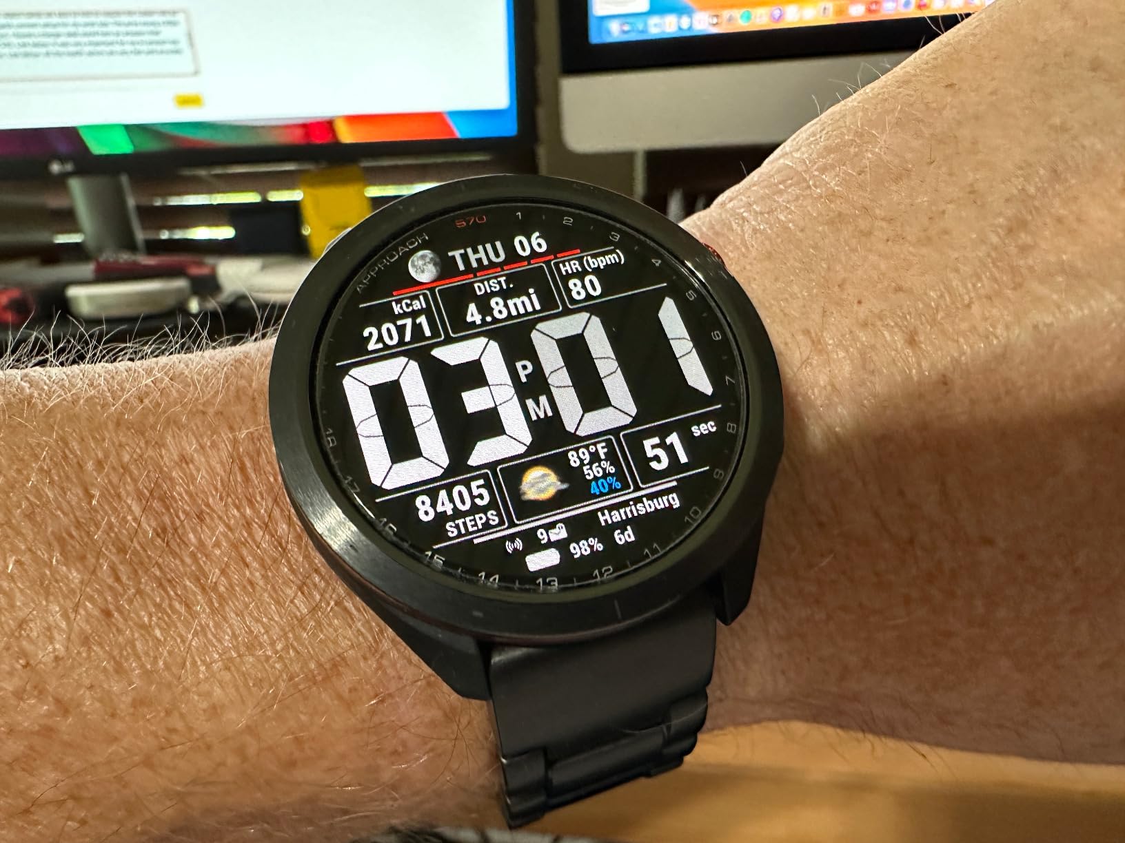 Garmin Approach® S70, Premium GPS Golf Smartwatch, 47mm, Black customer photo 2