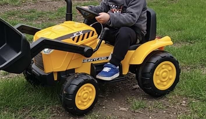 OLAKIDS Kids Ride on Car, 12V Electric Excavator Vehicle Construction Truck with Remote Control, Adjustable Bucket, Toddlers Battery Powered Bulldozer Tractor with 2 Speeds, Music, Citrine customer photo 1