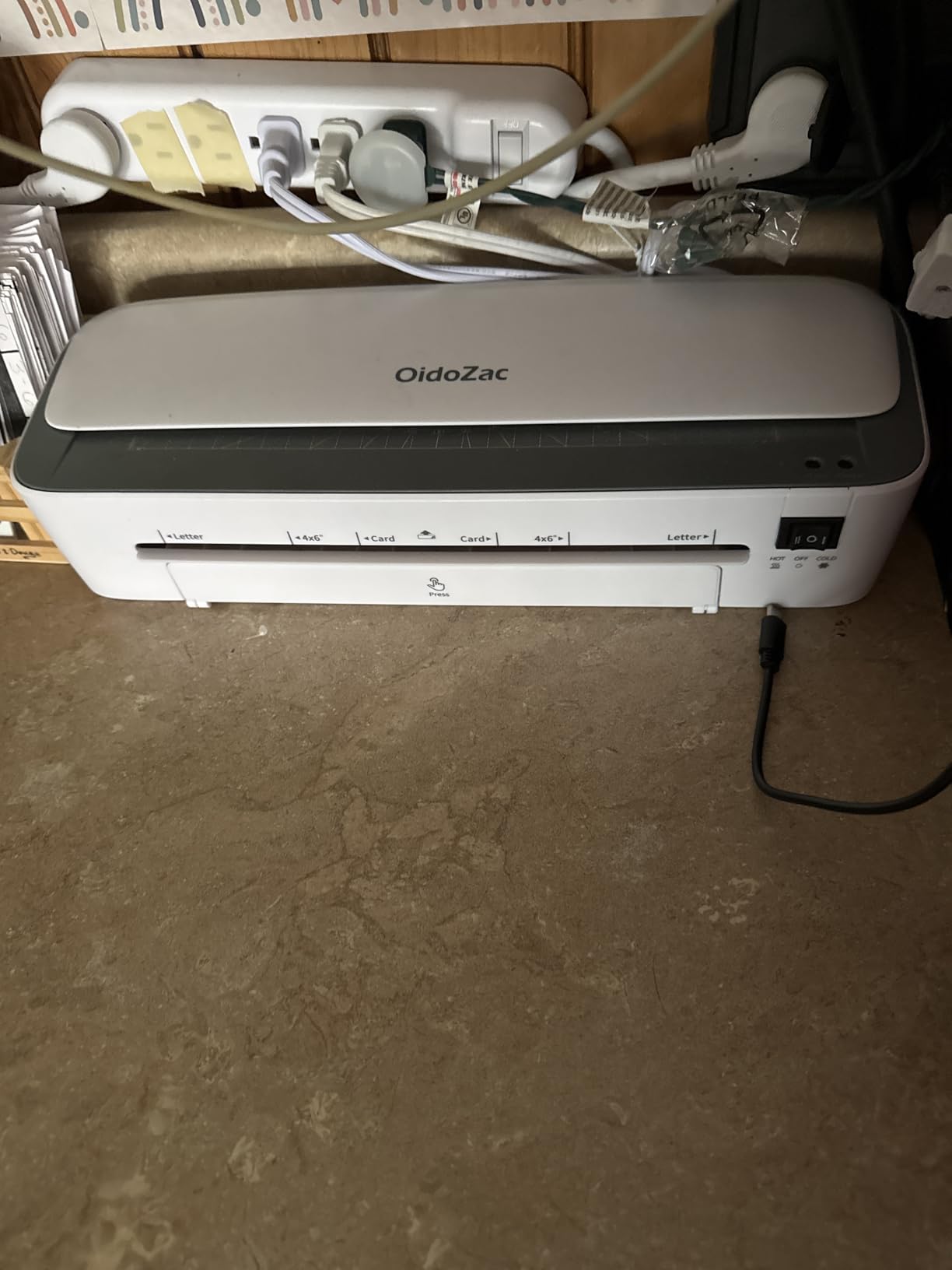 Laminator Machine, 11 in 1 Laminating Never Jam Technology with 36 Laminating Sheets, 9 Inch Thermal Laminator A4 Laminating Machine Hot & Cold with Paper Trimmer for Home Office School customer photo 1