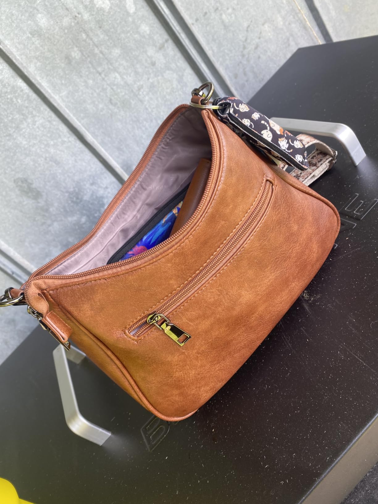 APHISON Vegan Crossbody customer photo 2