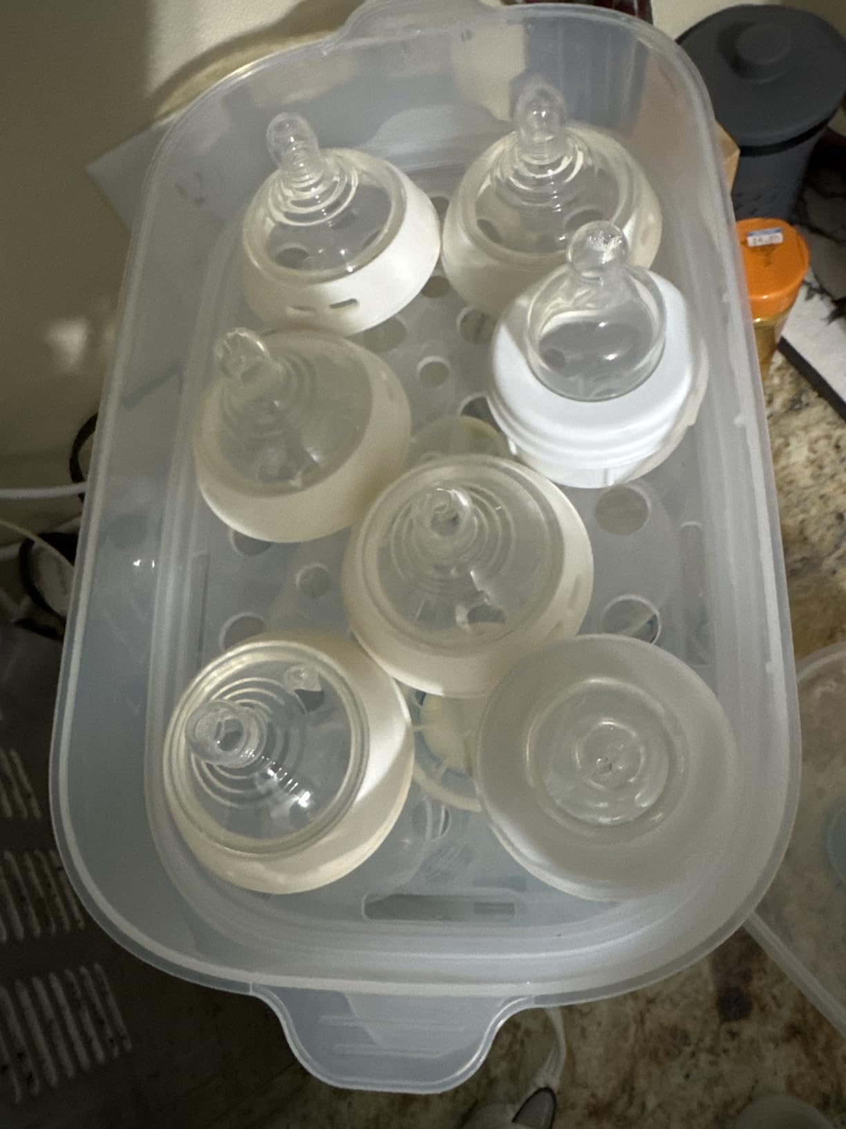 Momcozy Bottle Sterilizer and Dryer, 8-in-1 Electric Steam Baby Bottle Sterilizer for Baby Bottles, Baby stuffs & Breast Pump Accessories customer photo 1