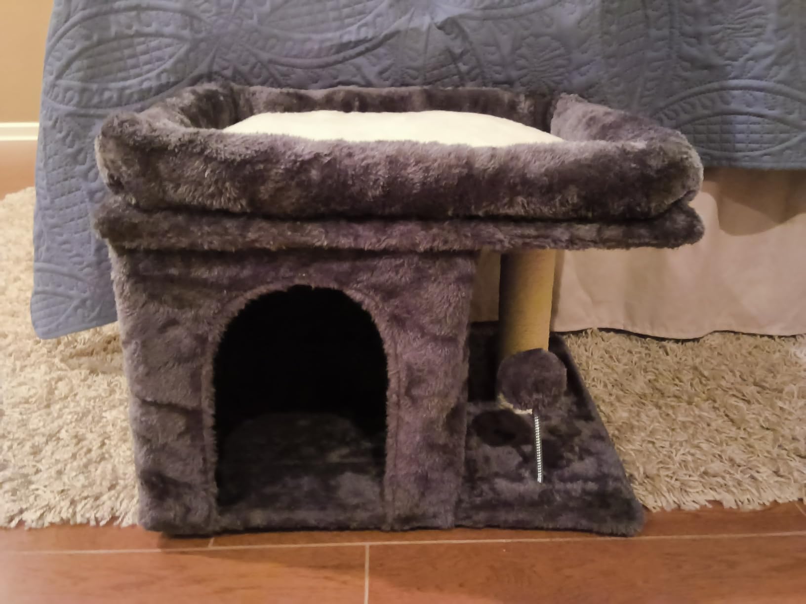 Aechonow Cat Tree for Large Cat,2 Cozy Cat Condo House for Large & Fat Cats customer photo 2