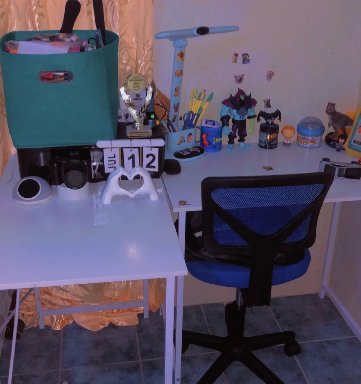 Sweetcrispy 40-Inch Small Computer Desk for Bedroom, Brown customer photo 1