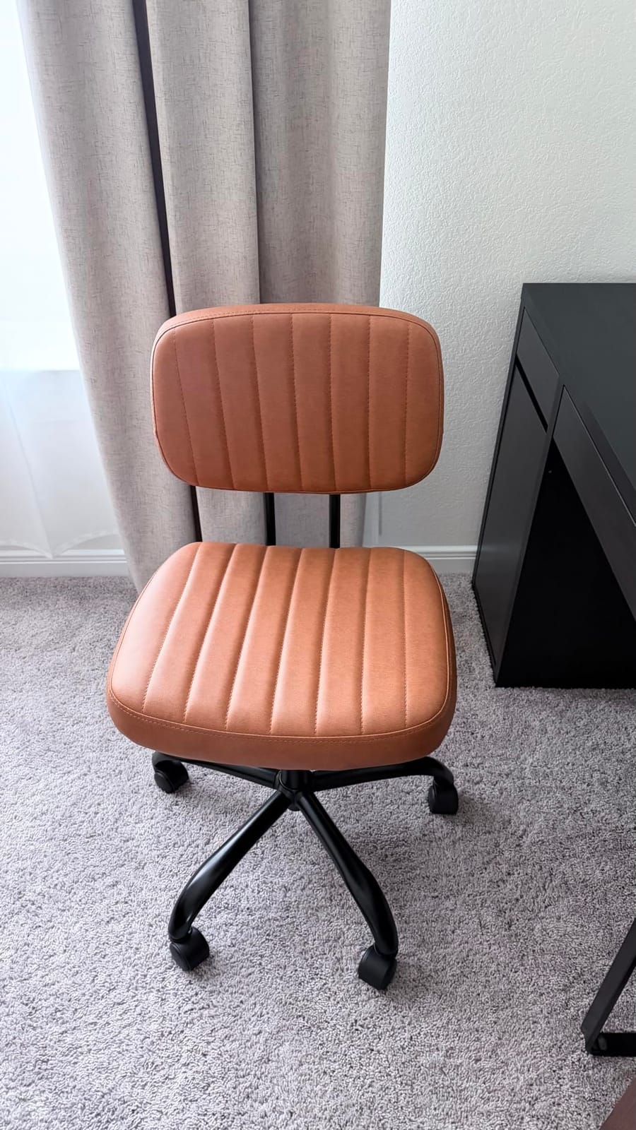 DUMOS Small Desk Chair, Home Office Chair, Lumbar Support customer photo 1