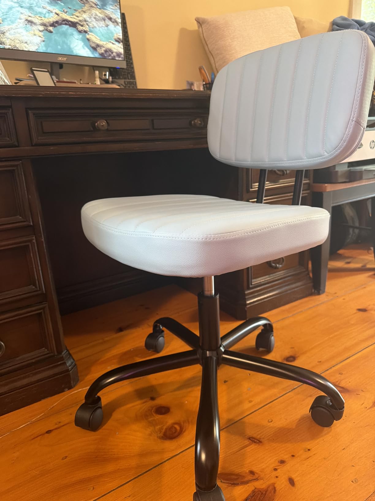 DUMOS Small Desk Chair, Home Office Chair, Lumbar Support customer photo 2