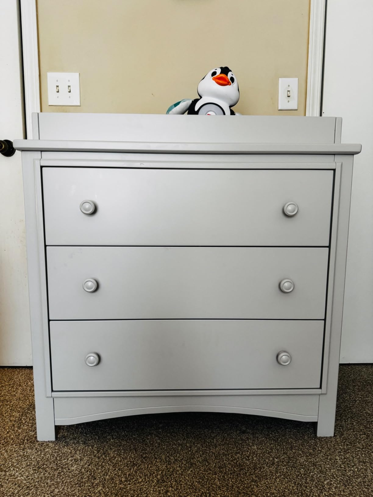 Delta Children Perry 3 Drawer Dresser with Changing Top and Interlocking Drawers, Moonstruck Grey customer photo 2