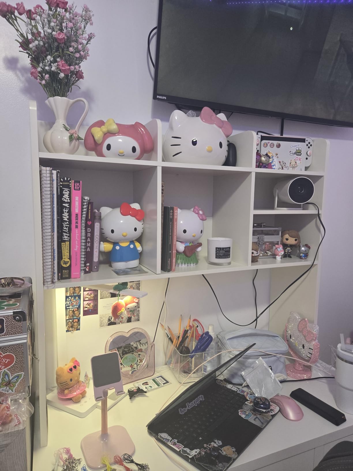 ChooChoo Desk Hutch Dorm, Desktop Bookshelf with 7 Shelves customer photo 1