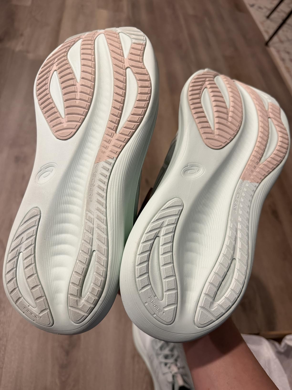 ASICS Gel-Nimbus 27 customer photo 1