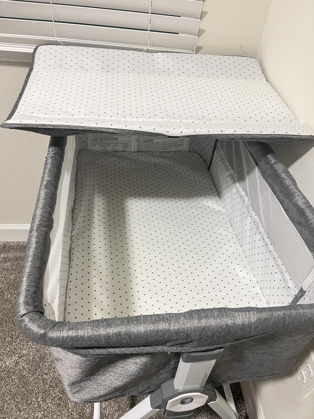 Baby Bassinet, Bedside Bassinet for Baby, 4 in 1 Portable Bassinet Bedside Sleeper with Wheels Mosquito Net & Storage Basket, 6 Height Adjustable Rocking Bassinet for Newborn Baby customer photo 1