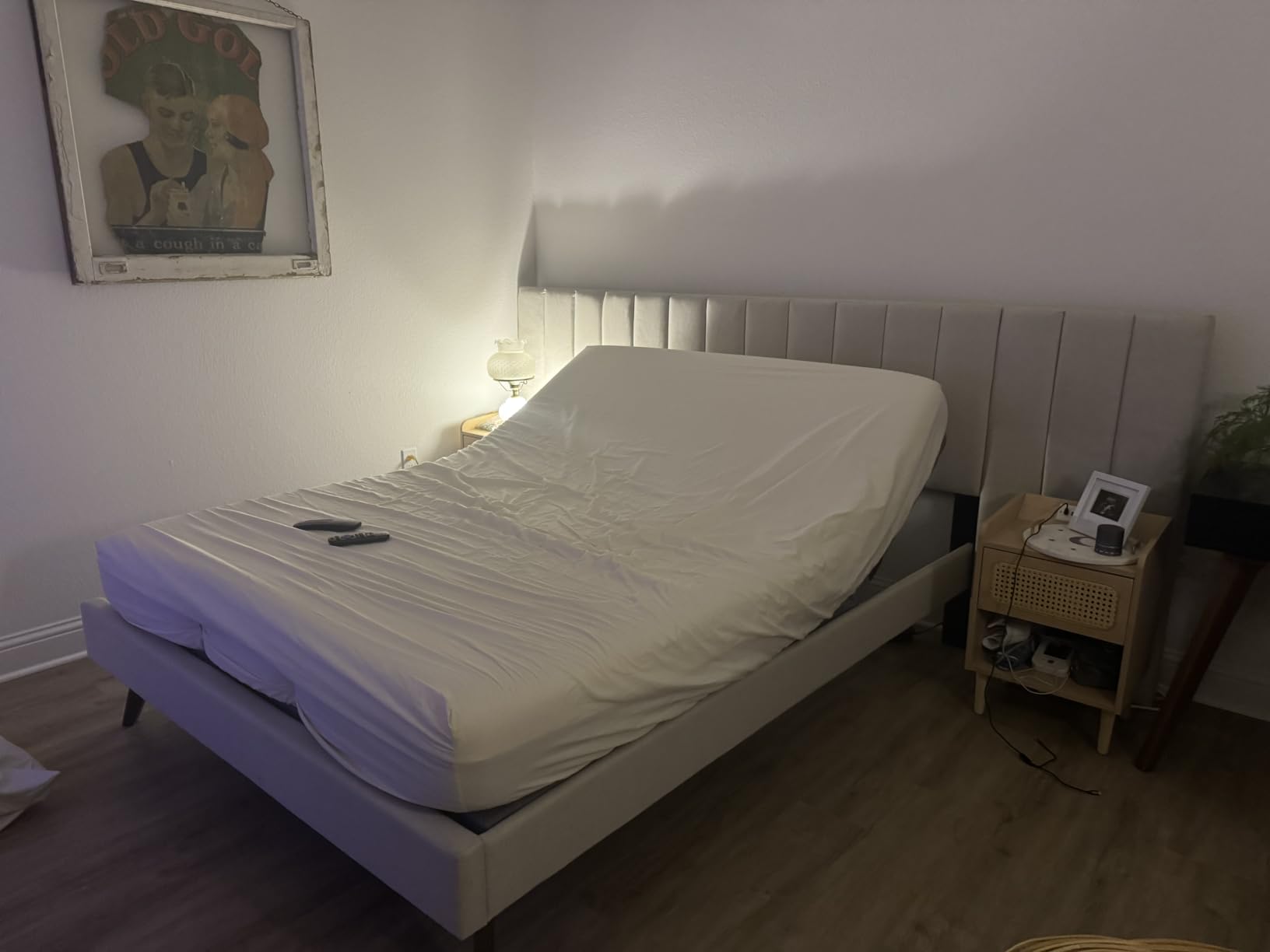 Adjustable Bed Frame Full Size with Wireless Remote, Head Foot Incline, USB, Underbed Light - Heavy Duty Platform, Zero Gravity Bedframe customer photo 2