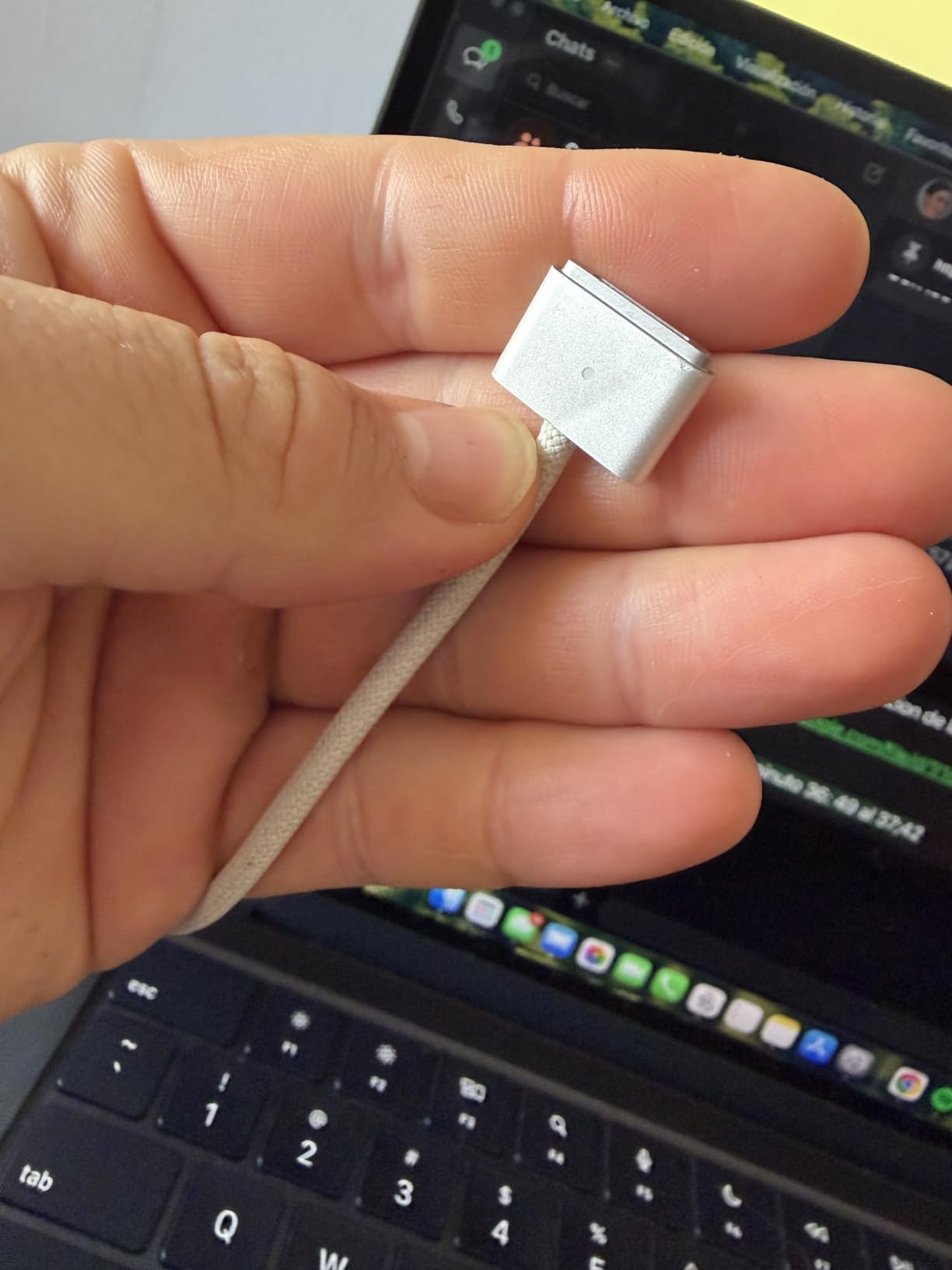 Renewed MacBook Air M3 8GB customer photo 1