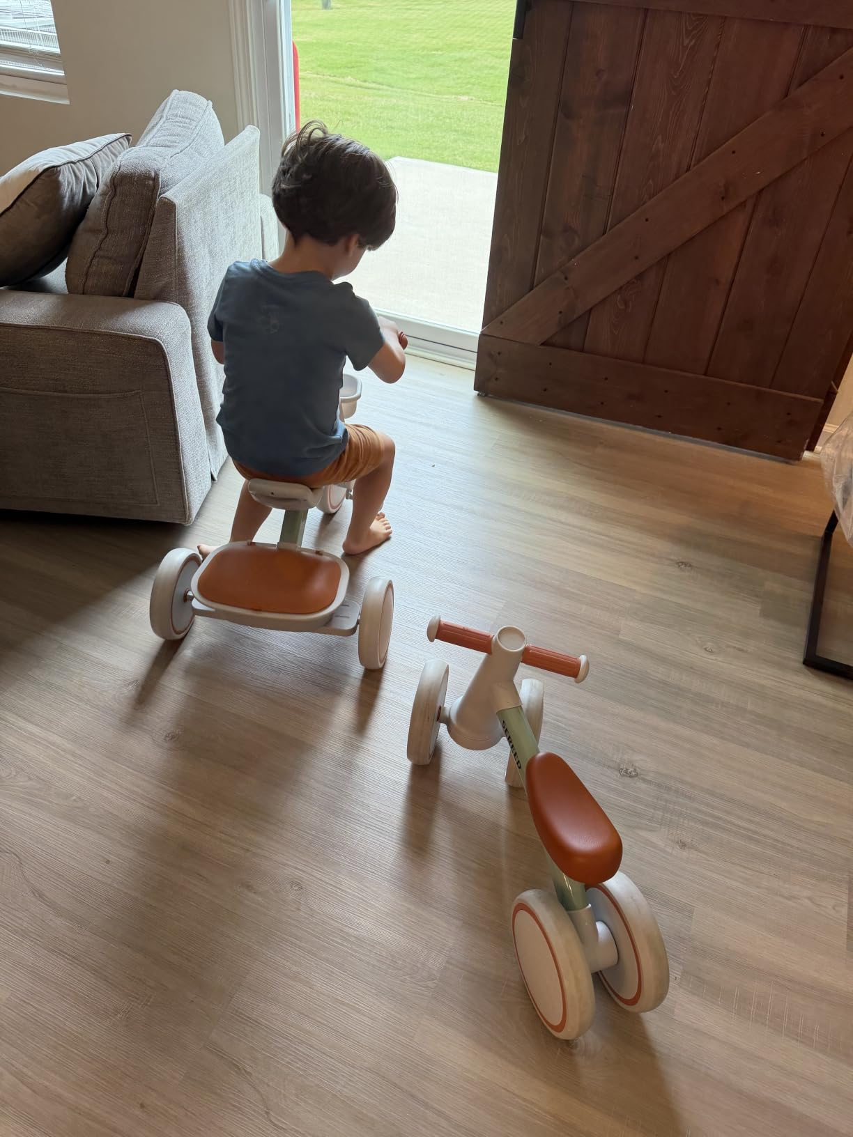 SEREED Colorful Lighting Toddler Tricycle Gift Toy for Ages 2-5 Boys Girls customer photo 2