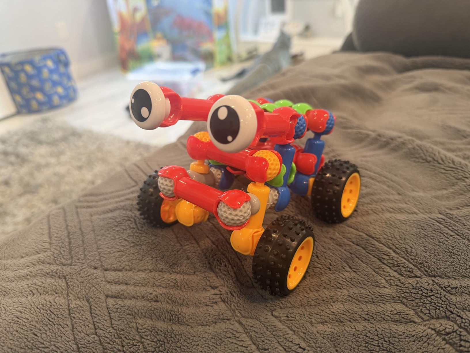 Huaker STEM Building Toys for 3 4 5 6 7 8 Year Old Boys Girls Birthday Gift customer photo 2