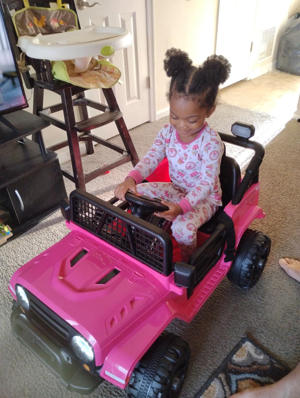 JOYMOR 12V Kids Ride on Truck with Remote Control, 4 Wheels Battery Powered Kids Car, Electric Play Car with LED Lights/Horn/Remote and Manual Control/3-5 MPH Speed/Gift for Girl Boy (Green) customer photo 2