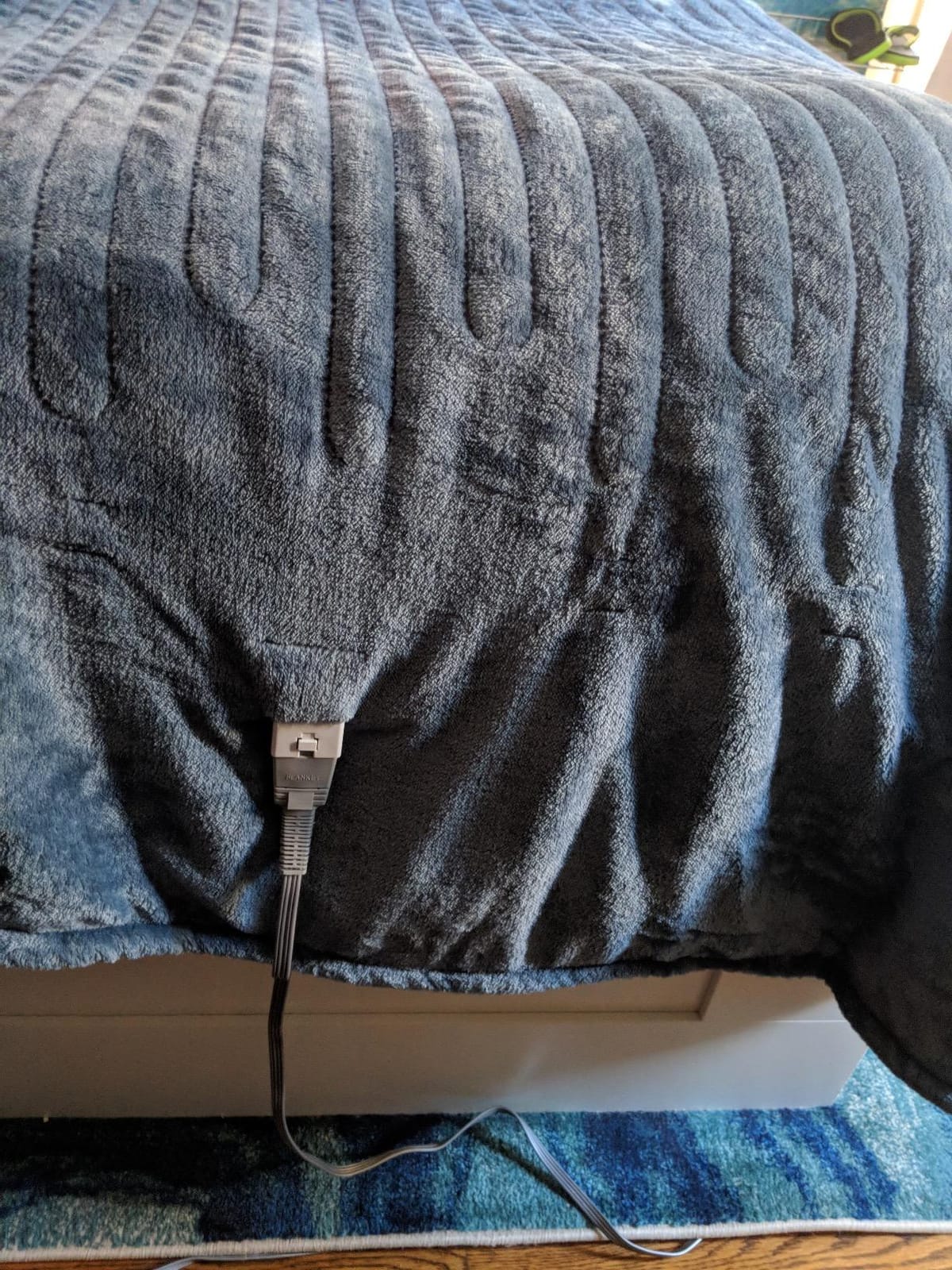 Beautyrest Reversible Heated Throw - Plush Sherpa Heating Blanket, Grey customer photo 2