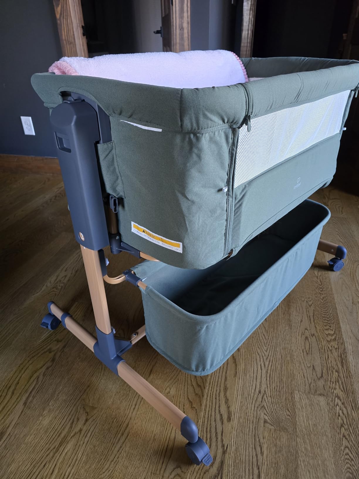 3-in-1 Baby Bassinet, Bedside Sleeper & Rocking Bassinet for Newborn customer photo 2