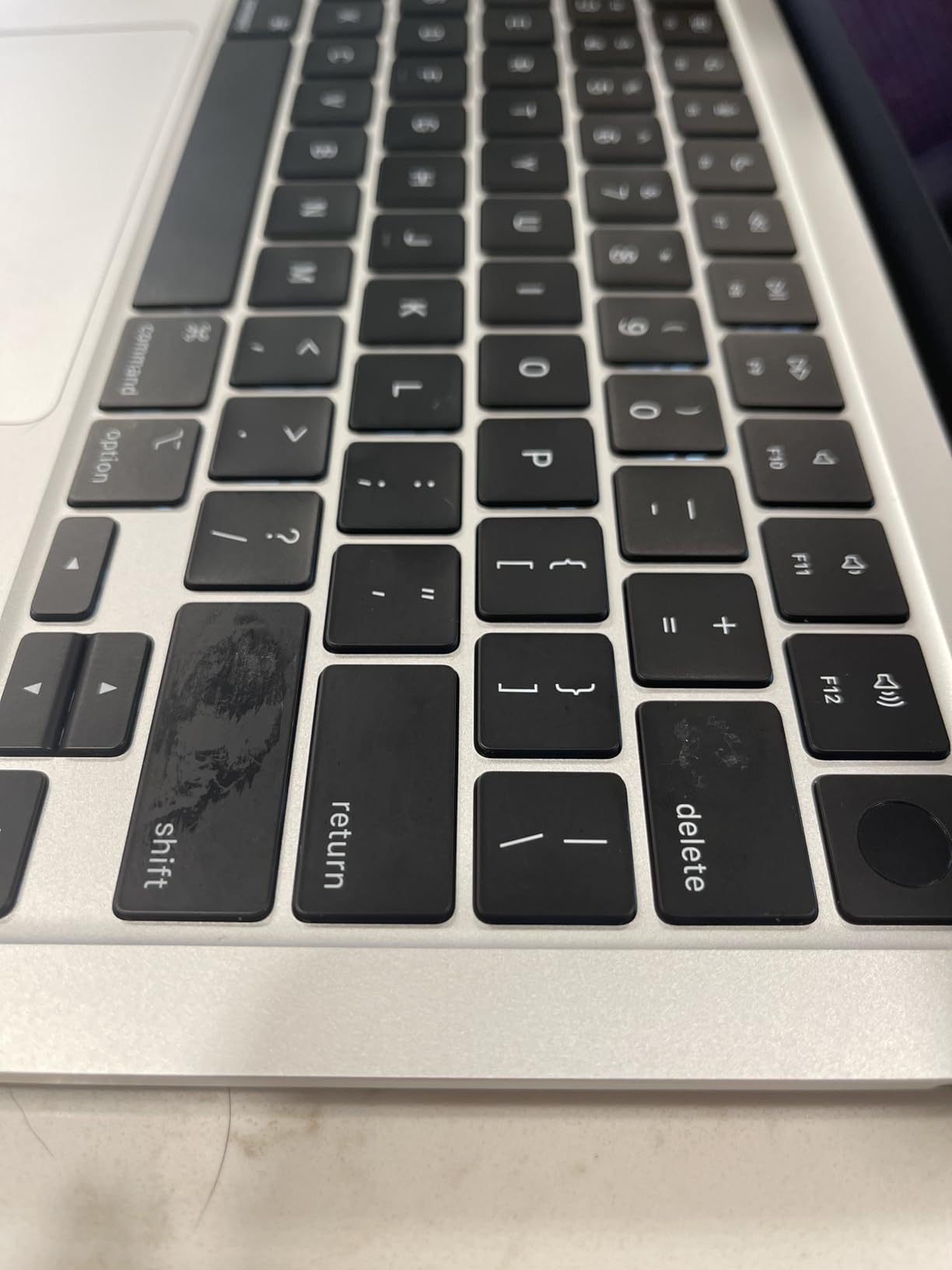 Renewed MacBook Air M3 16GB customer photo 2