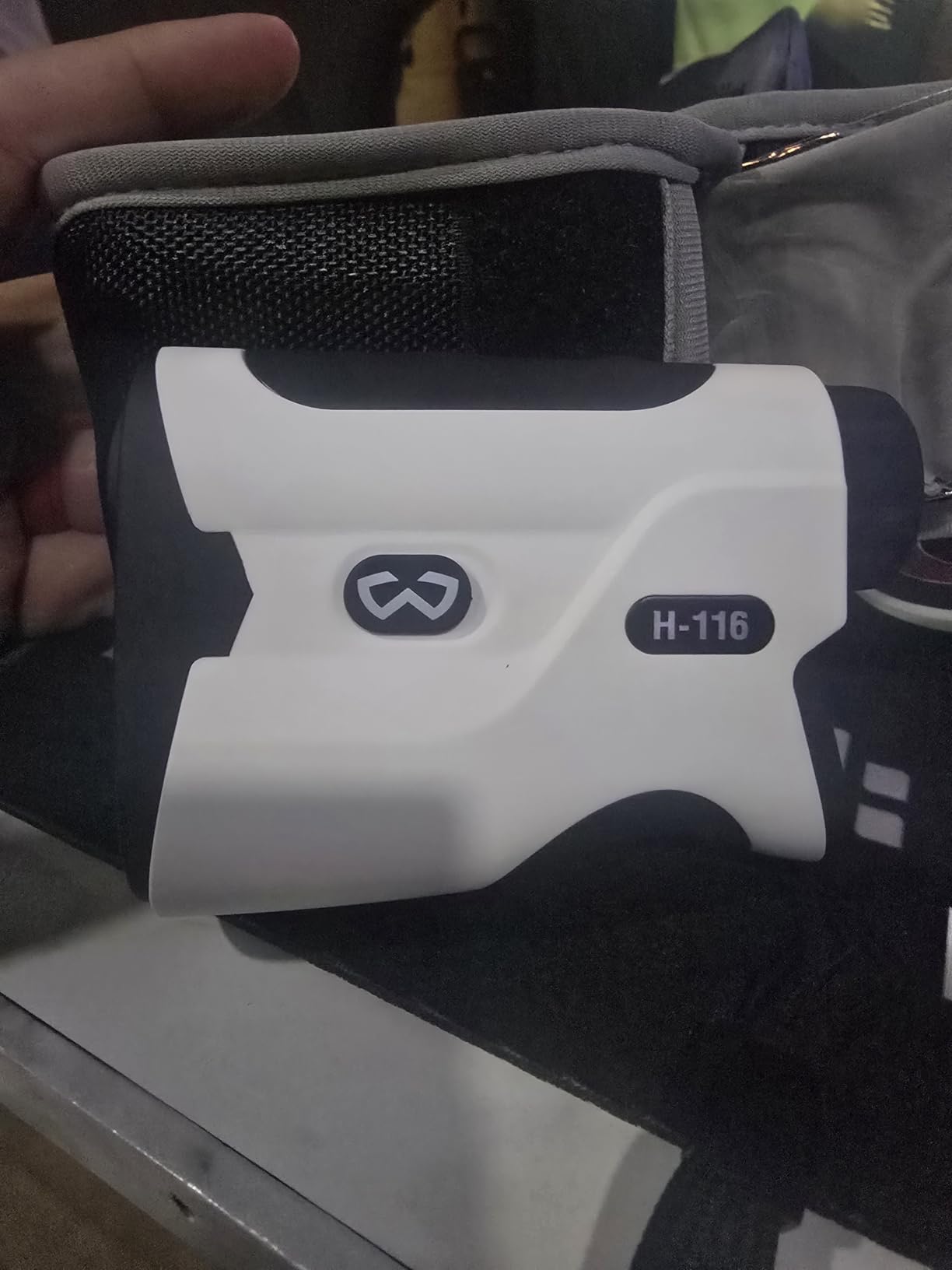 WOSPORTS Golf Rangefinder with Slope - 1200/1500 Yards Range Finder Golf with Magnetic Strap, Flag Pole Locking Vibration, 6X Magnification customer photo 2