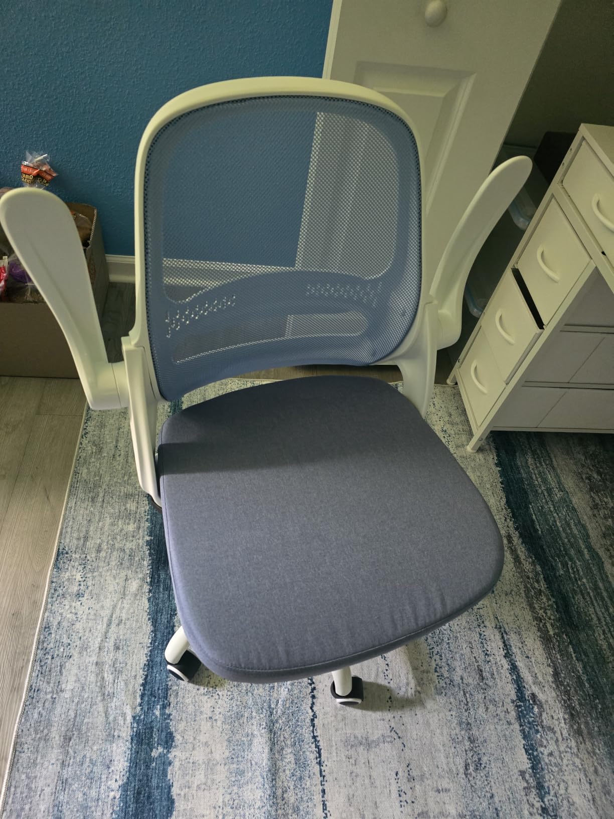 amseatec Mesh Office Chair, Ergonomic Home Office Chair with Flip-Up Arms customer photo 2