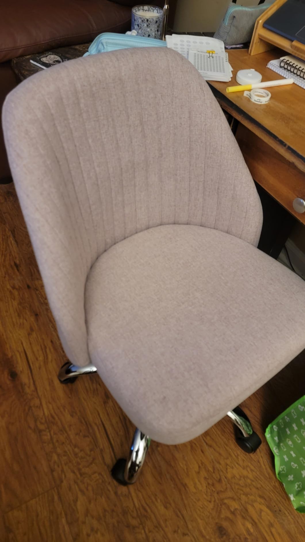 DUMOS Home Office Chair, Comfy Desk Chair with Rolling Wheels customer photo 2
