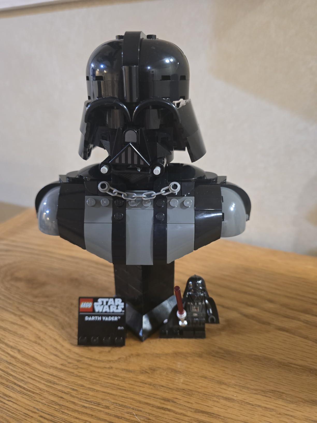 LEGO Star Wars Darth Vader Bust 75439 customer photo 2