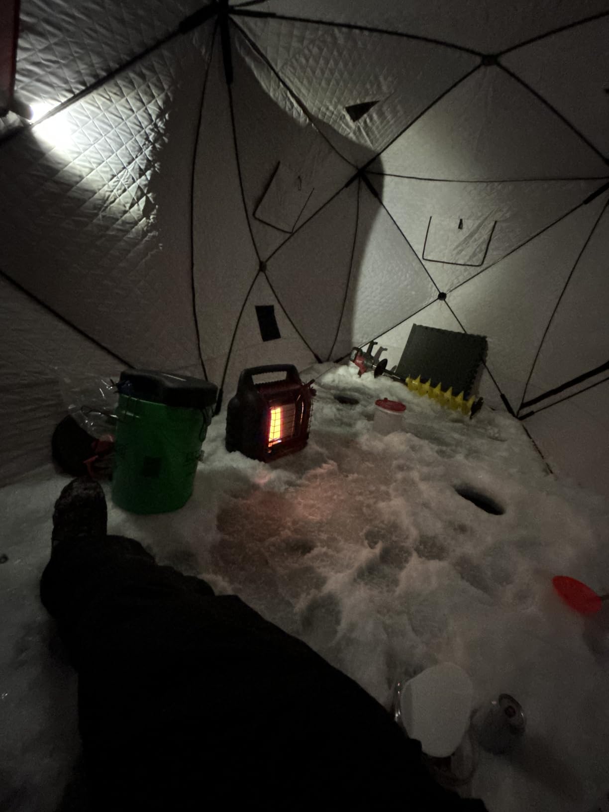 Garvee Pop Up Ice Fishing Tent Insulated Ice Fishing Shelter Portable Hub-Style Shelter Shanty Windproof and Warm, Multiple Sizes for 3-4 Person, Blue, 6x6x6.6 Ft customer photo 1