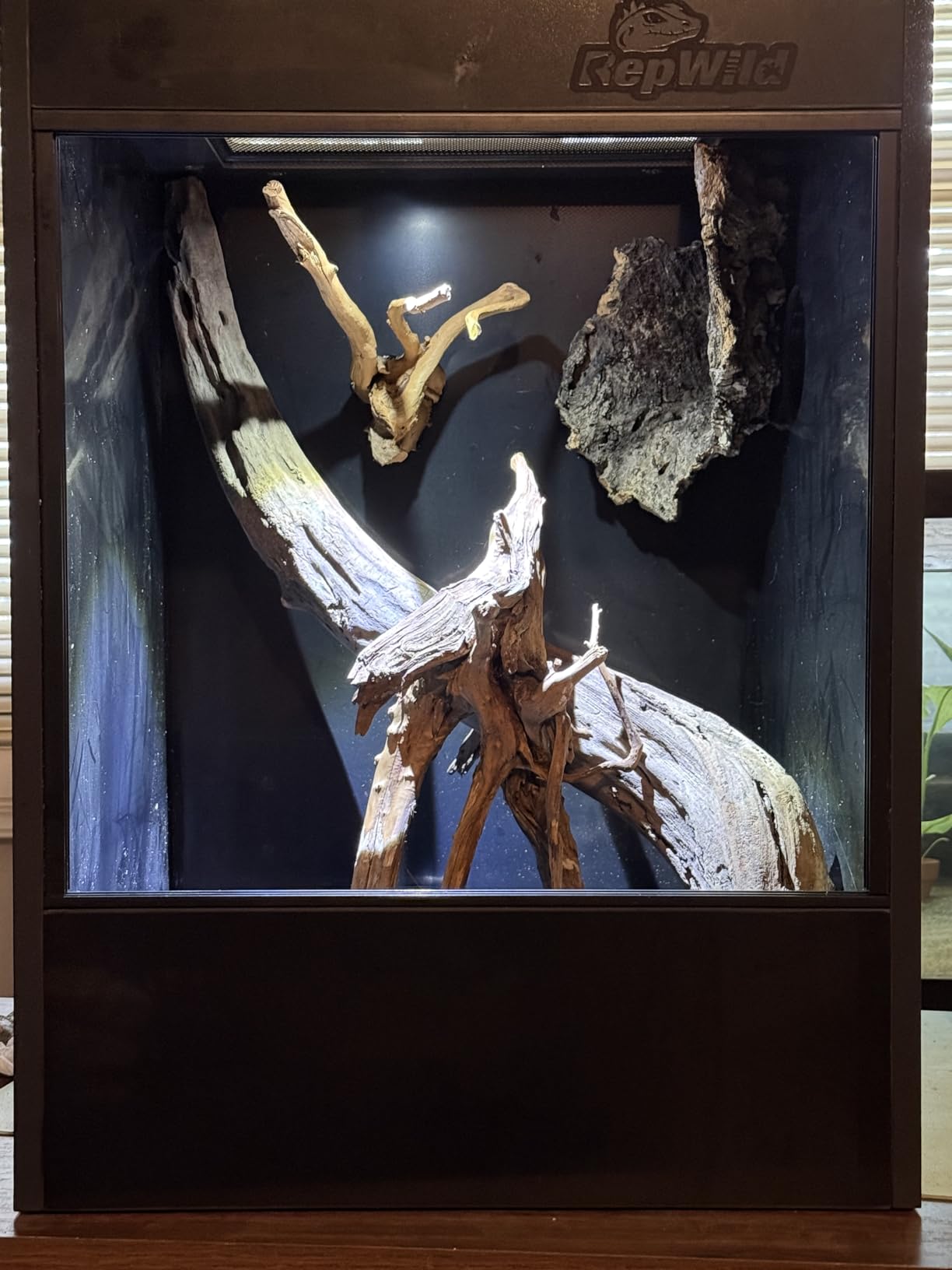 65 Gallon PVC Tall Reptile Terrarium, 24x18x36 Arboreal Enclosure customer photo 1